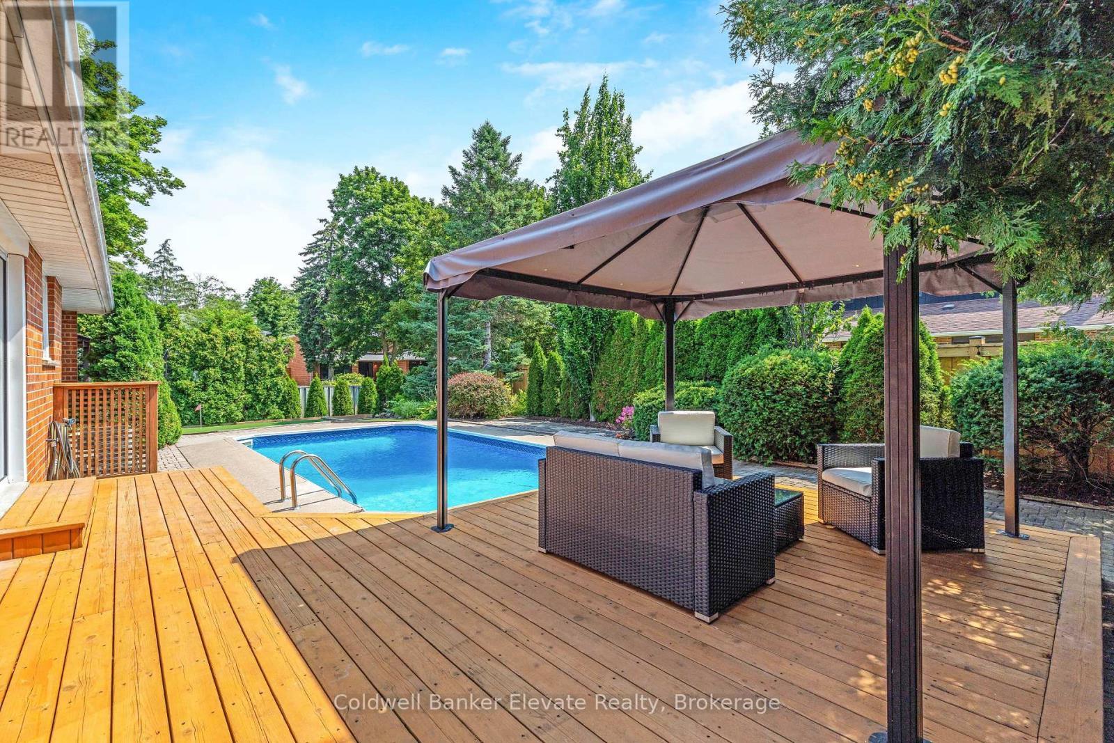 1677 Sherwood Forrest Circle, Mississauga, ON - Outdoor With In Ground Pool With Deck Patio Veranda