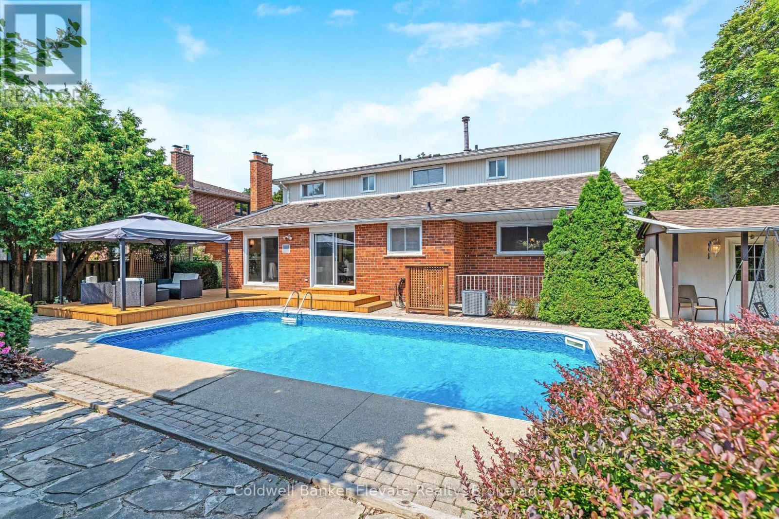 1677 Sherwood Forrest Circle, Mississauga, ON - Outdoor With In Ground Pool With Deck Patio Veranda