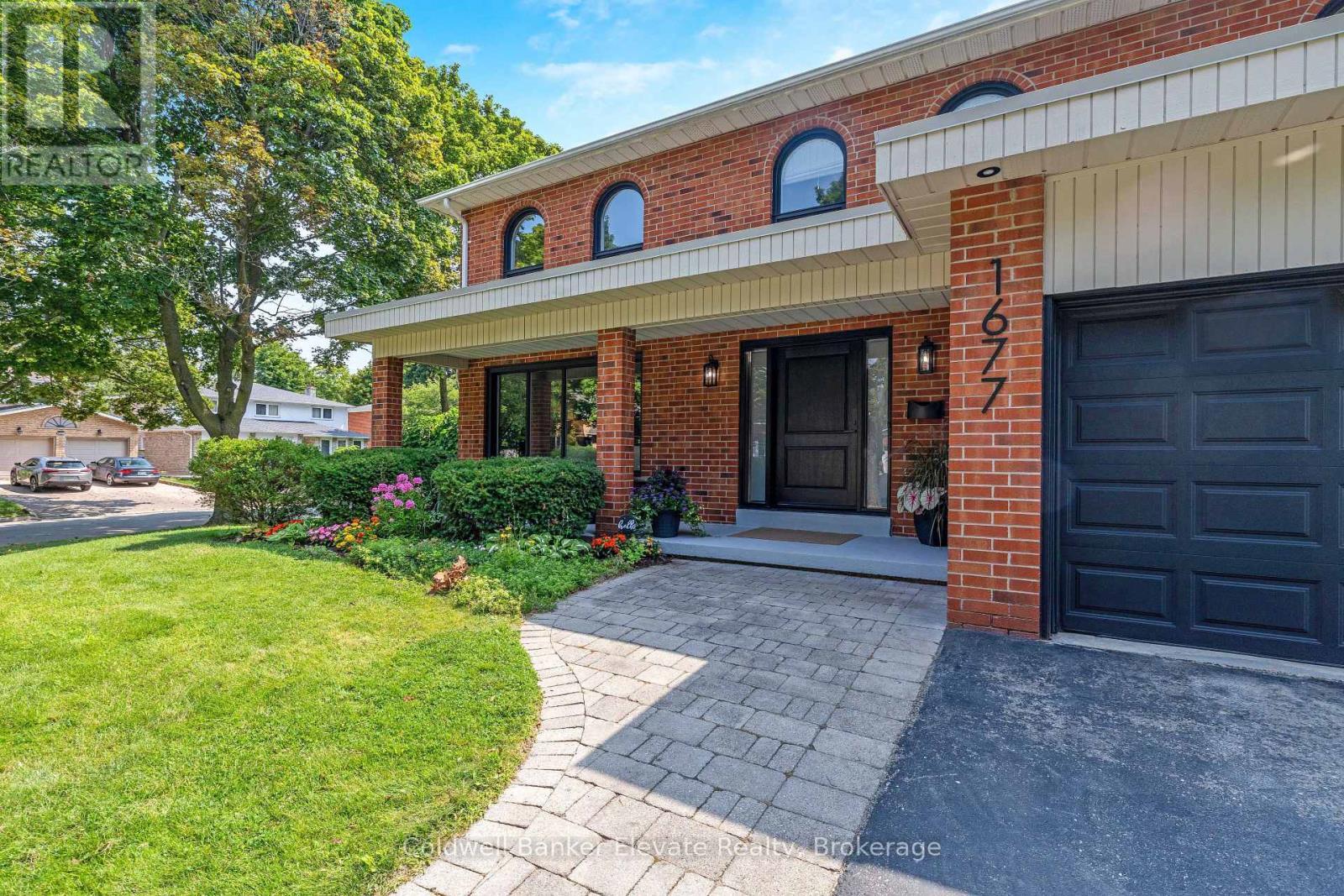 1677 Sherwood Forrest Circle, Mississauga, ON - Outdoor With Deck Patio Veranda