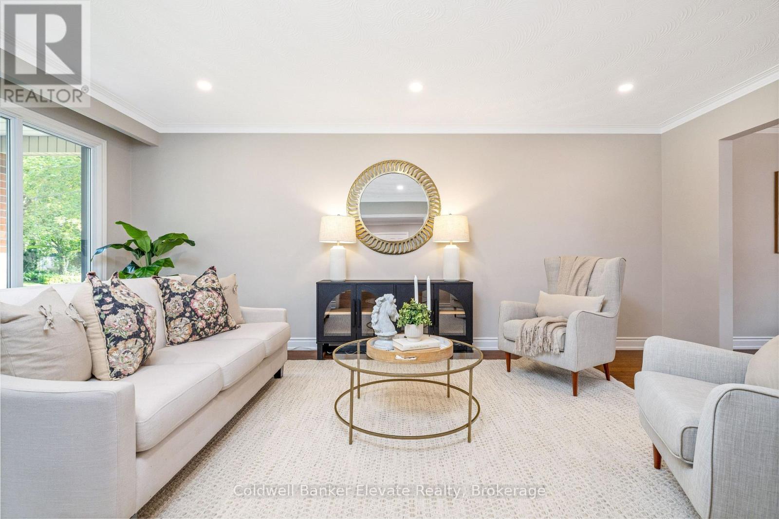 1677 Sherwood Forrest Circle, Mississauga, ON - Indoor