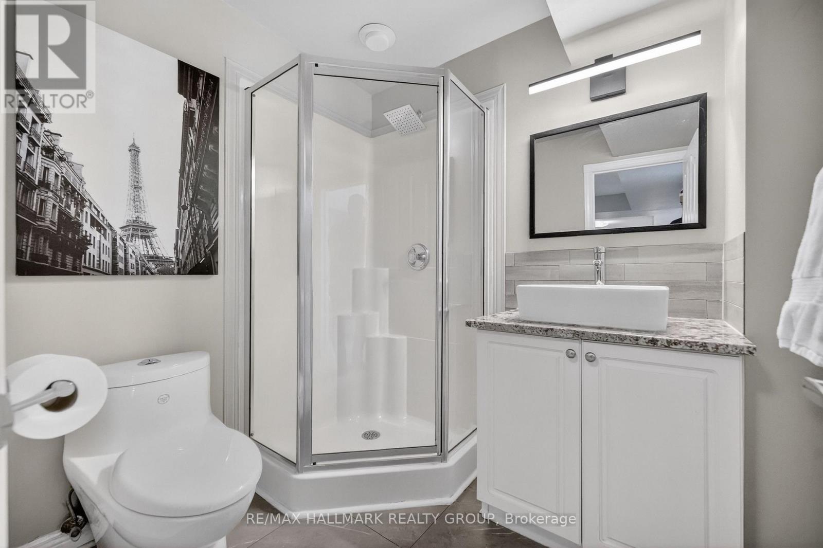 1091 Charest Way, Ottawa, ON - Indoor Photo Showing Bathroom