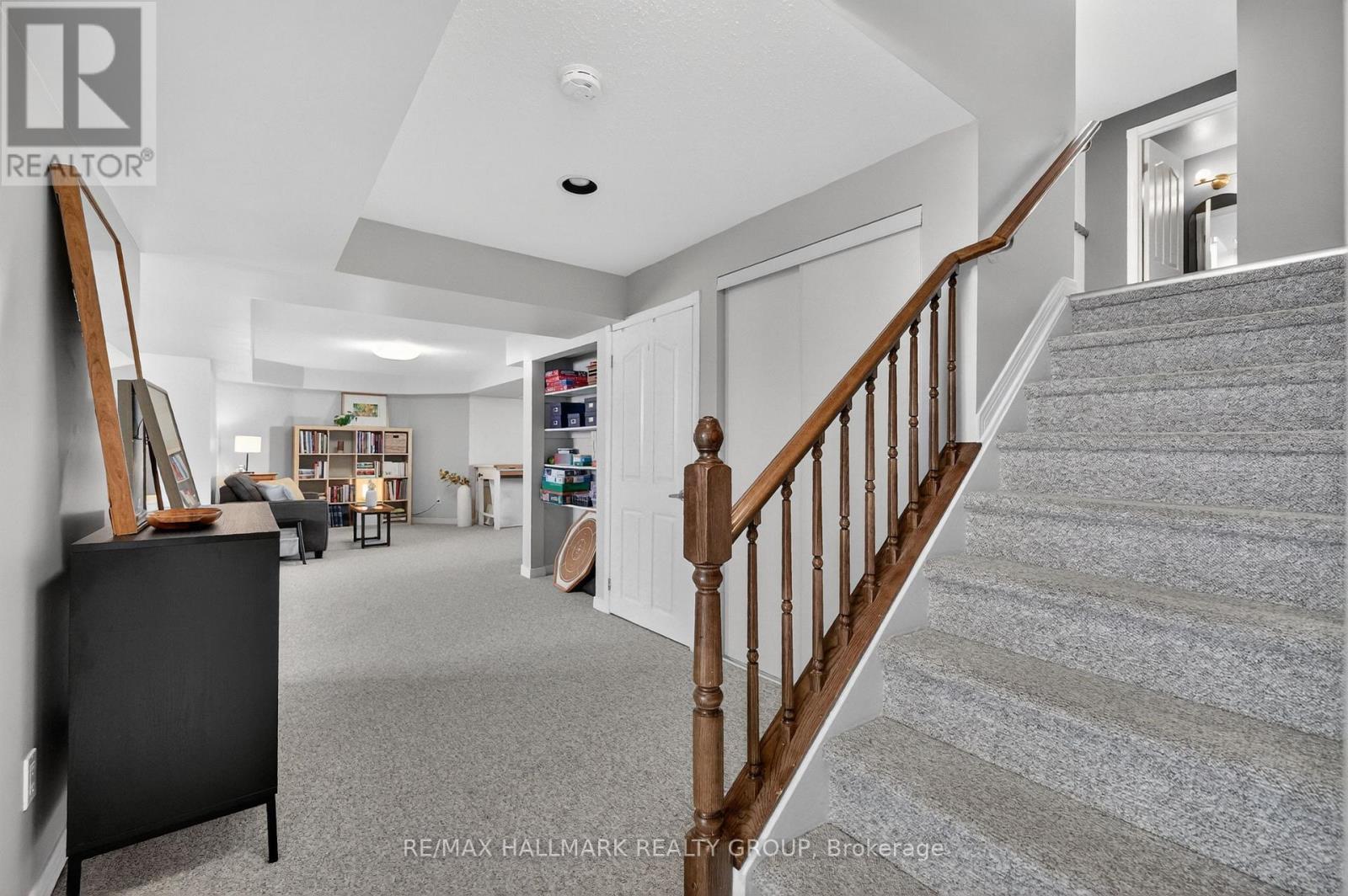 1091 Charest Way, Ottawa, ON - Indoor Photo Showing Other Room