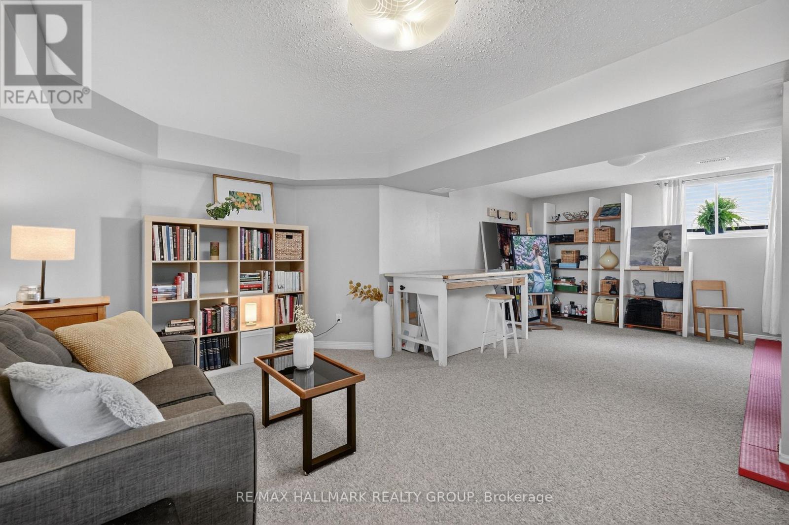 1091 Charest Way, Ottawa, ON - Indoor
