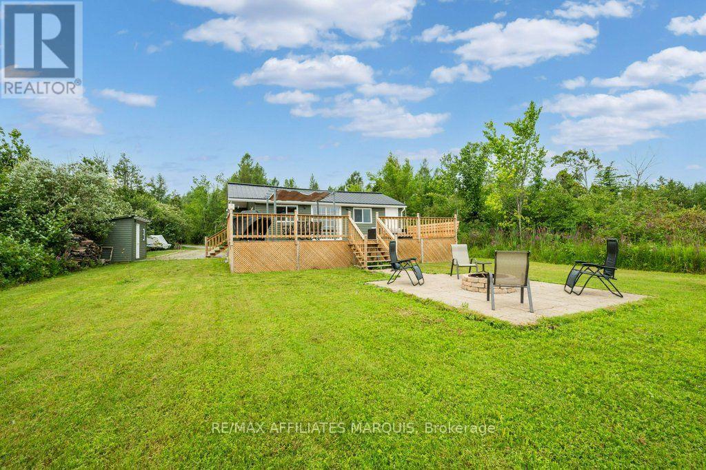 330 Forgotten Lane, Rideau Lakes, ON - Outdoor