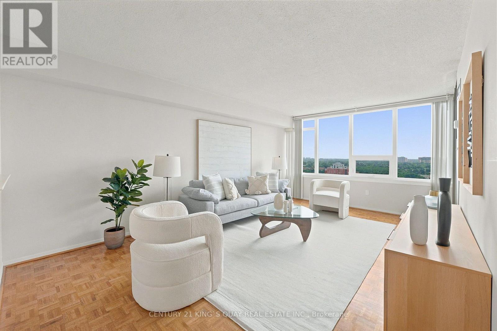 1908 - 55 Skymark Drive, Toronto, ON - Indoor Photo Showing Living Room