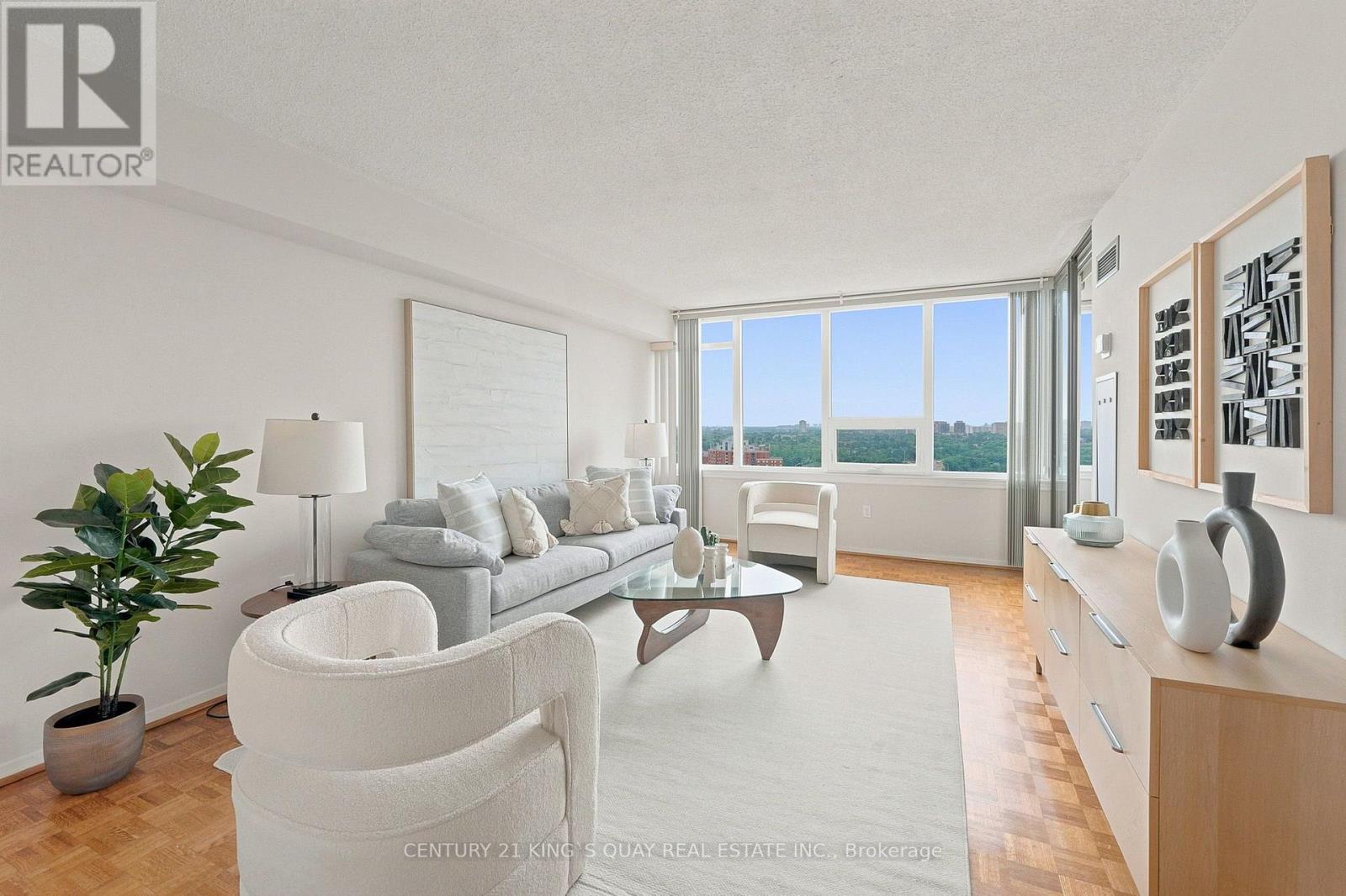 1908 - 55 Skymark Drive, Toronto, ON - Indoor Photo Showing Living Room