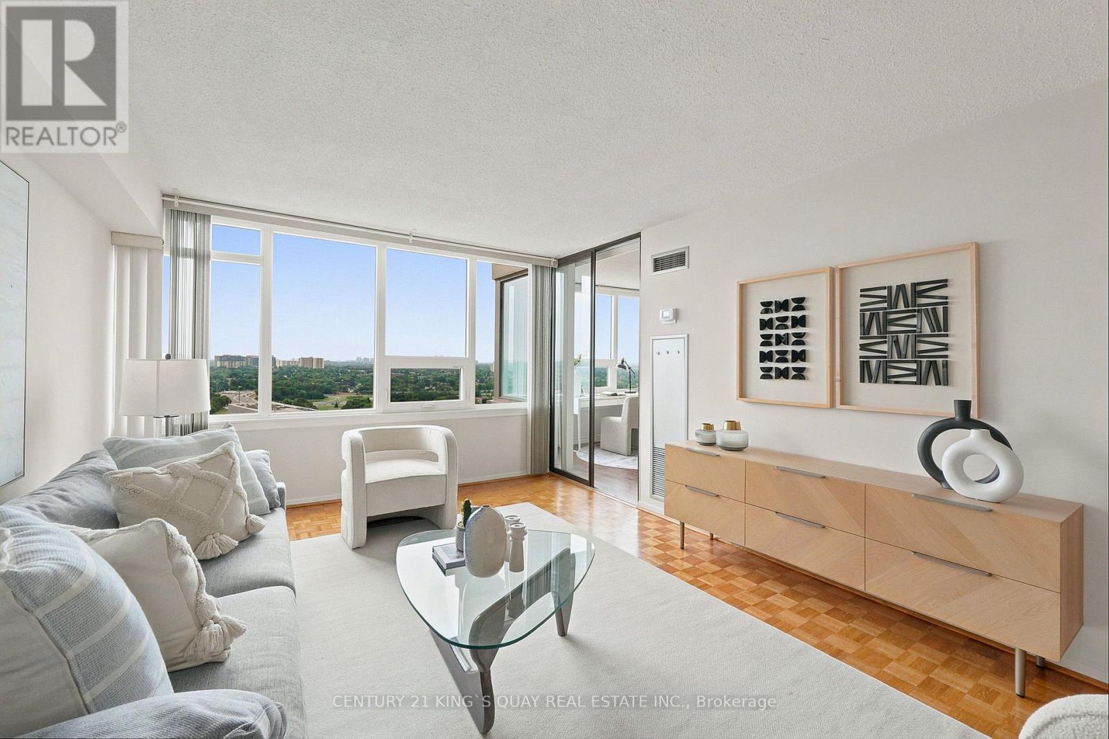 1908 - 55 Skymark Drive, Toronto, ON - Indoor Photo Showing Living Room