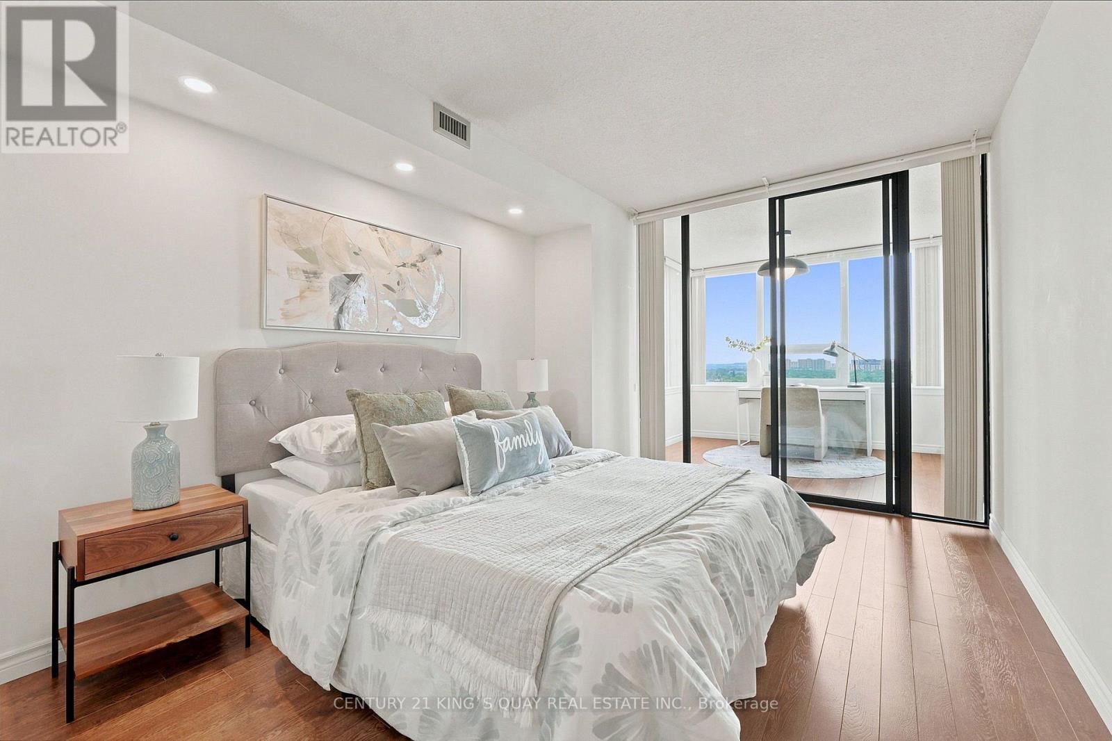 1908 - 55 Skymark Drive, Toronto, ON - Indoor Photo Showing Bedroom