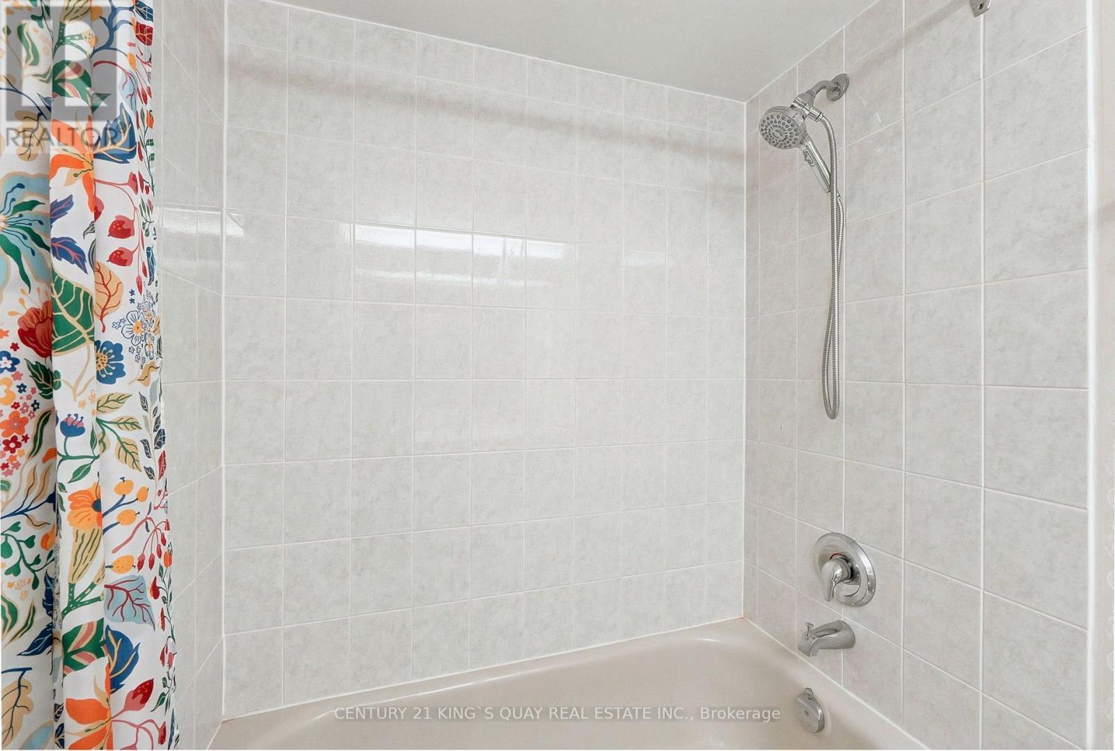 1908 - 55 Skymark Drive, Toronto, ON - Indoor Photo Showing Bathroom