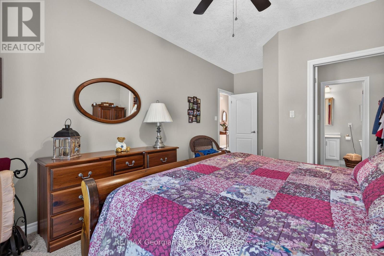 1339 Tiny Beaches Road N, Tiny, ON - Indoor Photo Showing Bedroom
