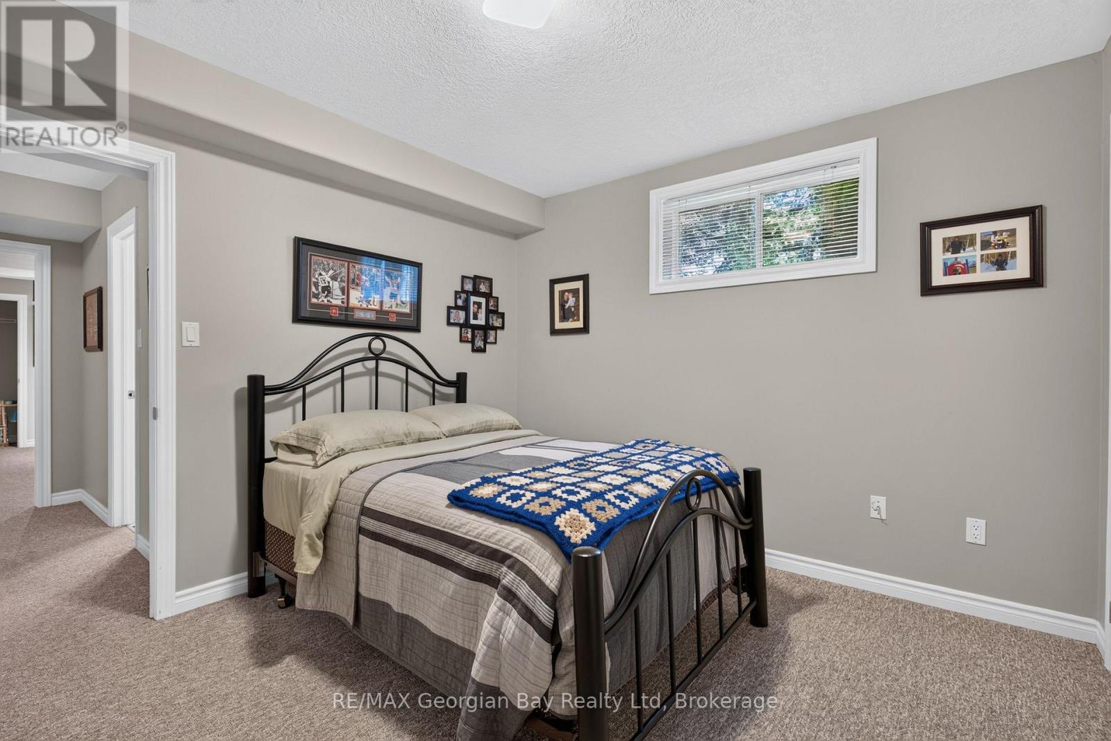 1339 Tiny Beaches Road N, Tiny, ON - Indoor Photo Showing Bedroom