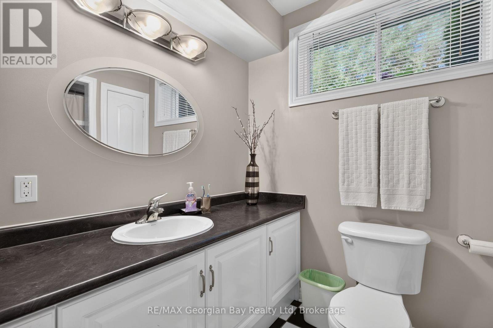 1339 Tiny Beaches Road N, Tiny, ON - Indoor Photo Showing Bathroom