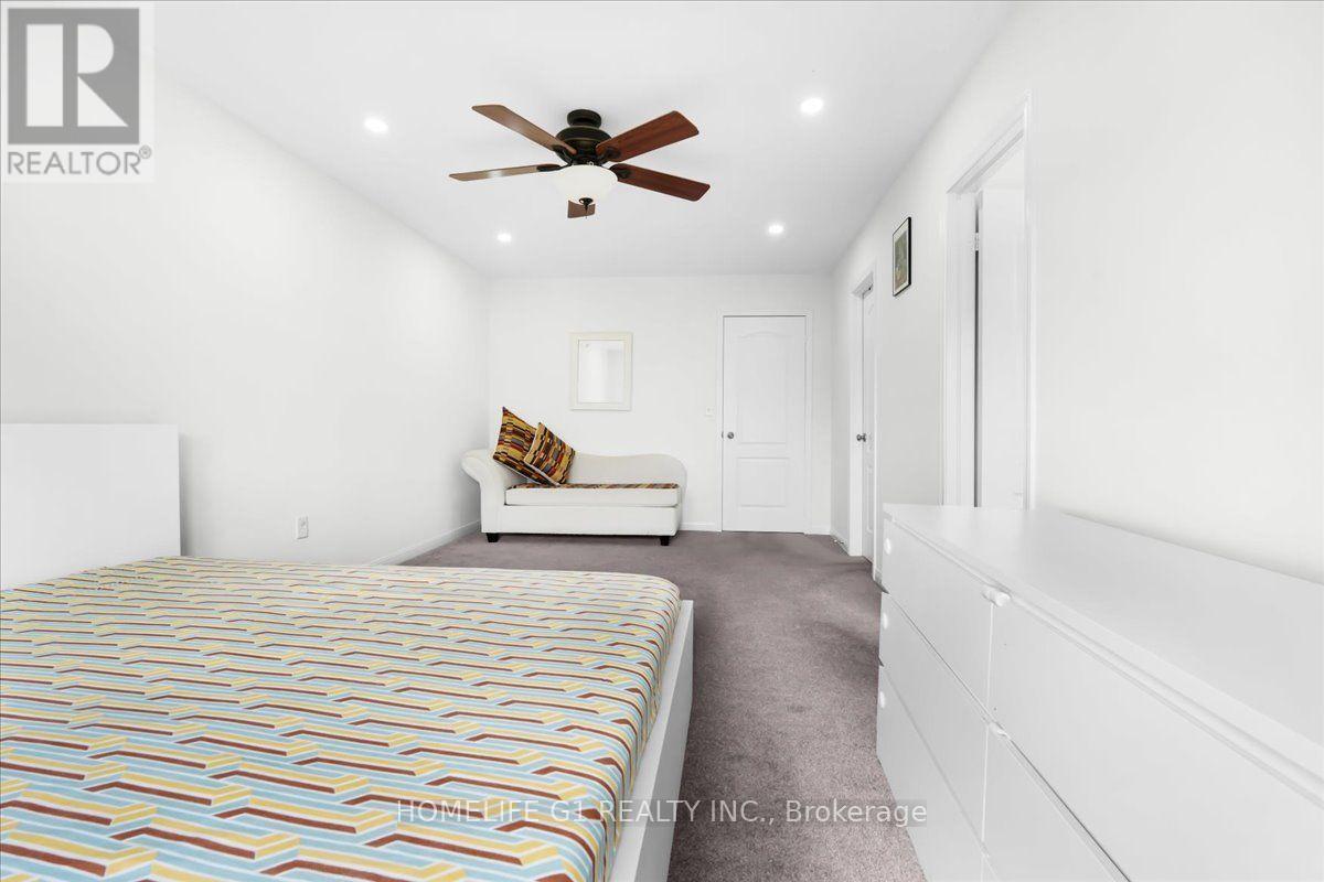 70 Tarquini Crescent, Caledon, ON - Indoor Photo Showing Bedroom