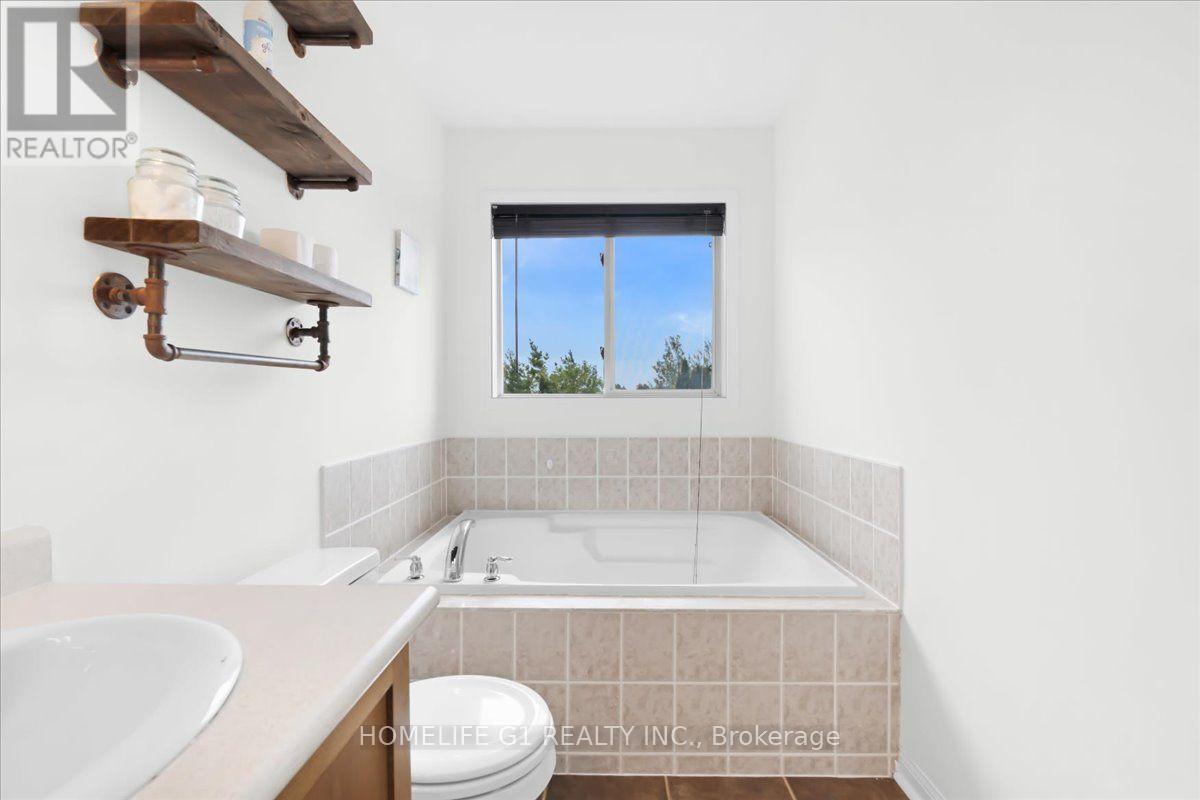 70 Tarquini Crescent, Caledon, ON - Indoor Photo Showing Bathroom