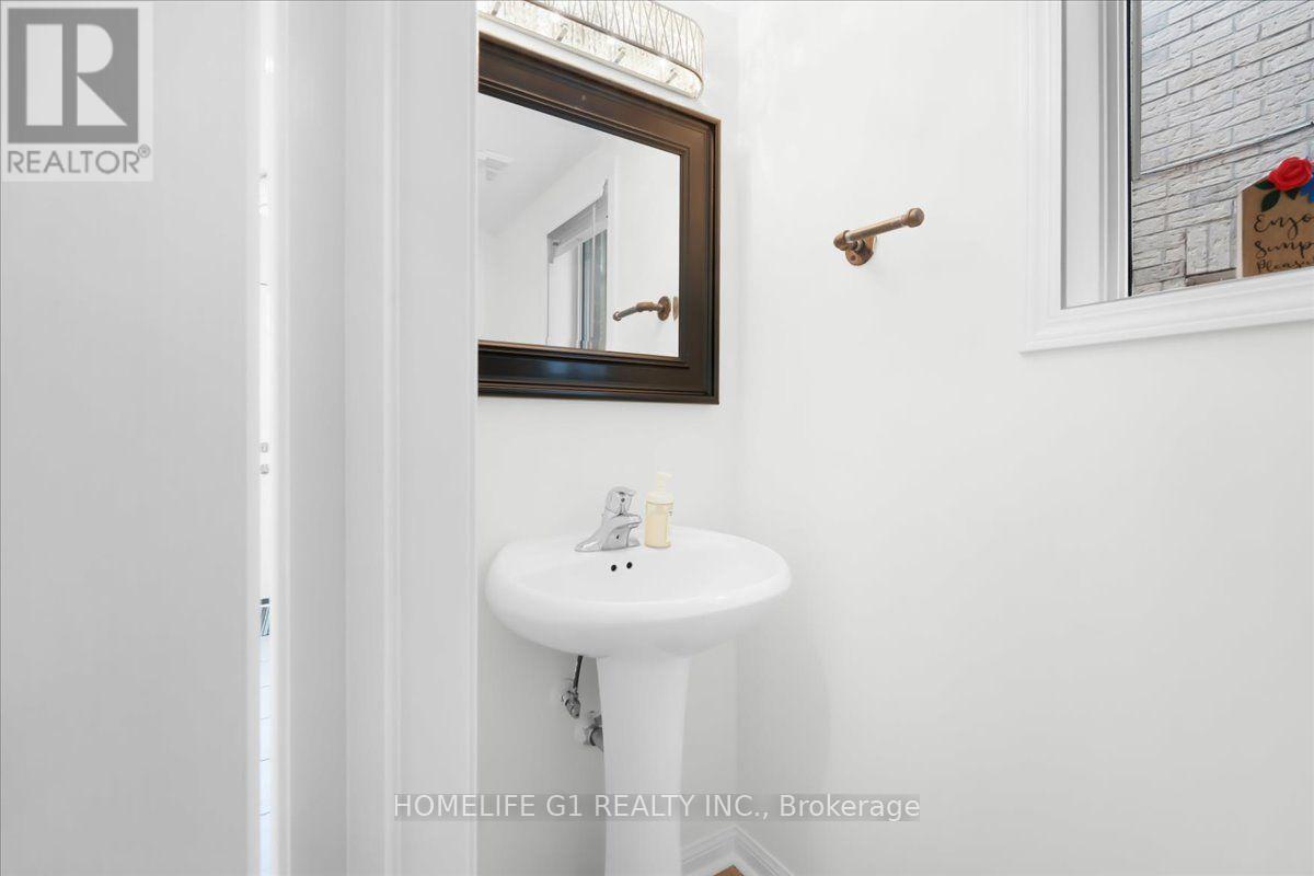 70 Tarquini Crescent, Caledon, ON - Indoor Photo Showing Bathroom