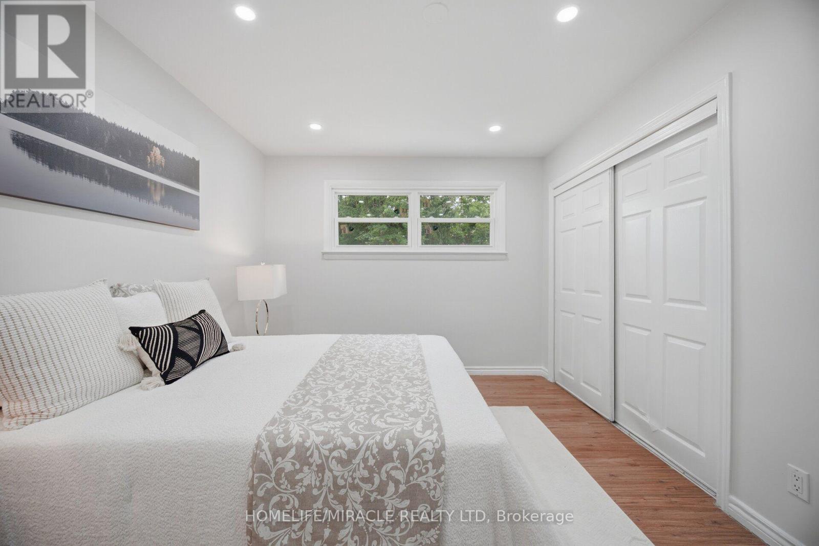 199 Allen Street E, Waterloo, ON - Indoor Photo Showing Bedroom