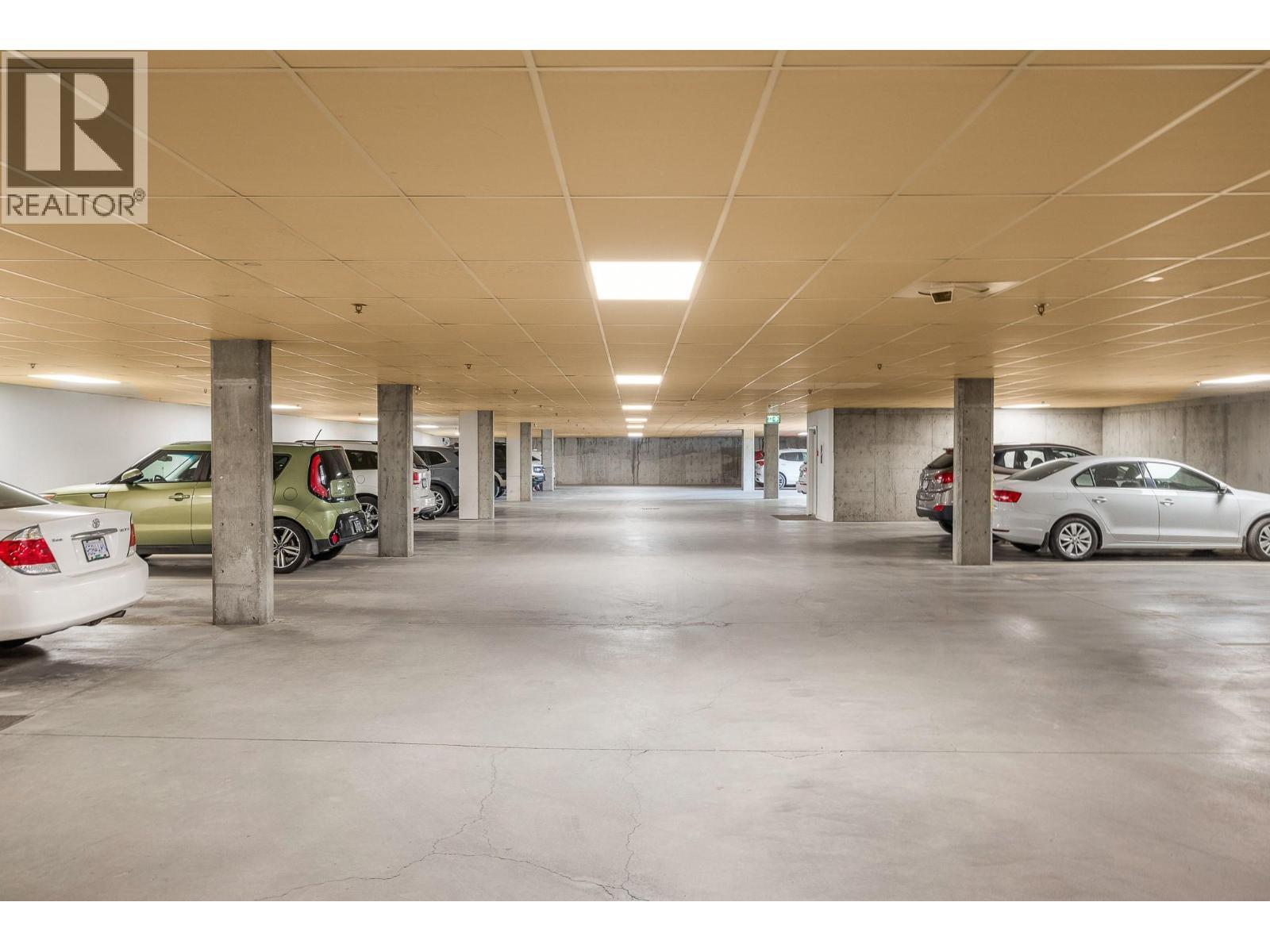 3301 Centennial Drive Unit# 309, Vernon, BC - Indoor Photo Showing Garage