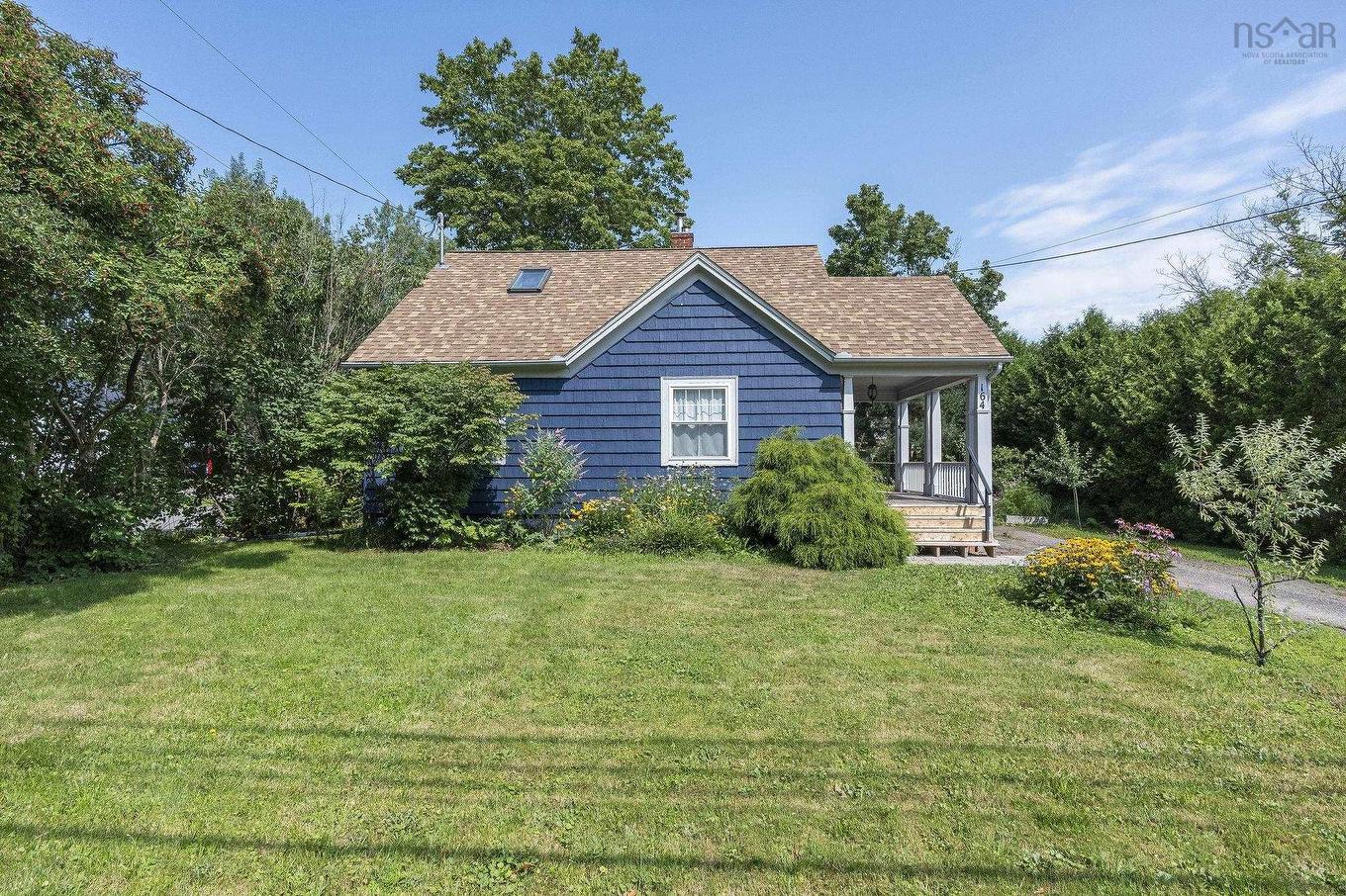 164 Cottage Street, Berwick, NS - Outdoor