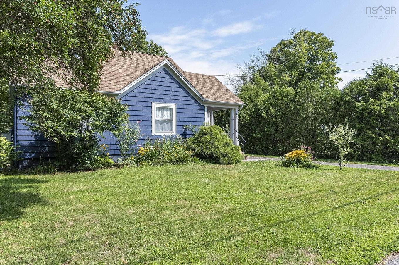 164 Cottage Street, Berwick, NS - Outdoor
