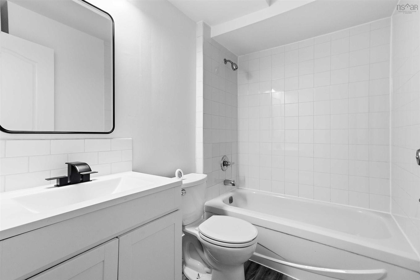 103 40 Veronica Drive, Halifax, NS - Indoor Photo Showing Bathroom