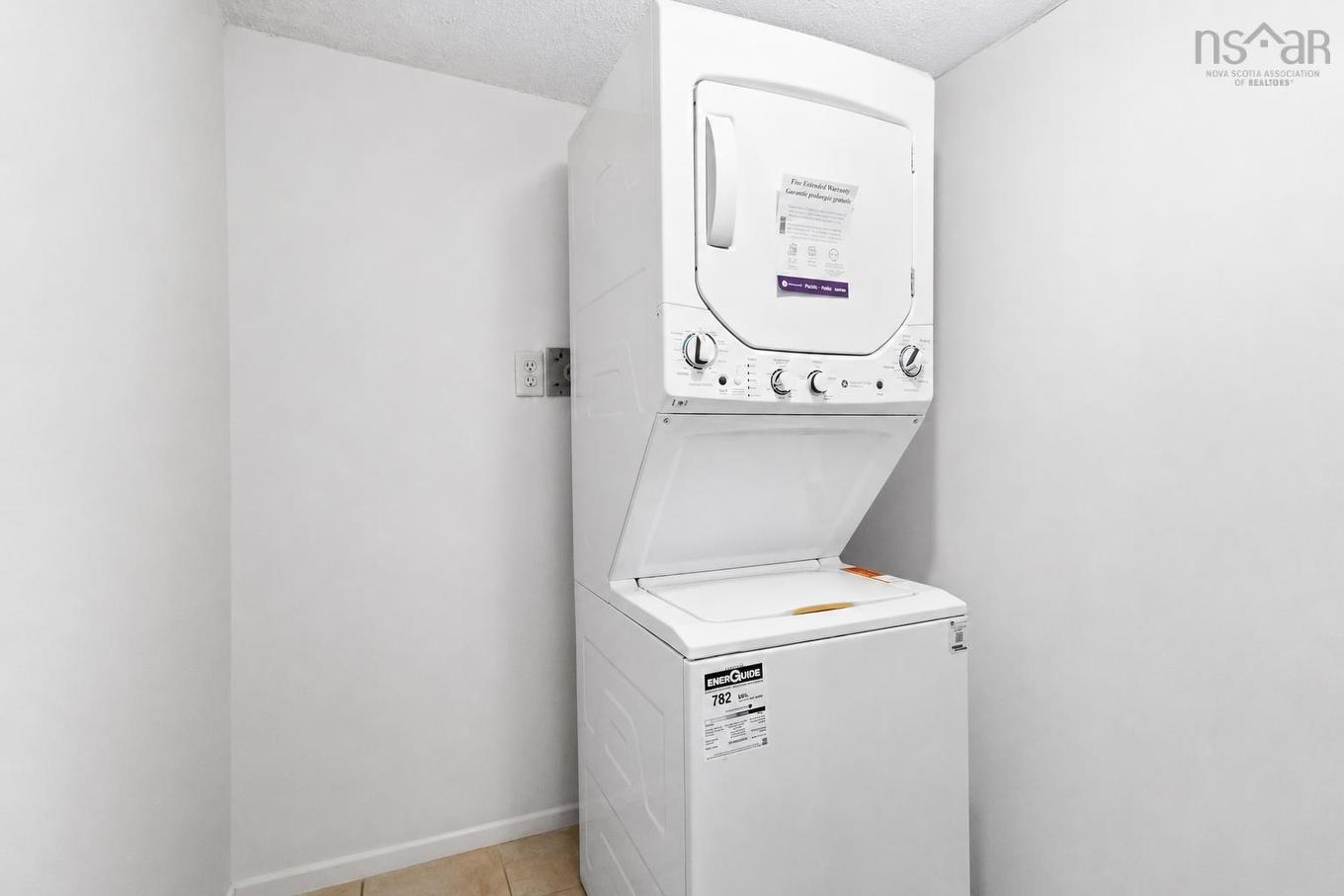 103 40 Veronica Drive, Halifax, NS - Indoor Photo Showing Laundry Room