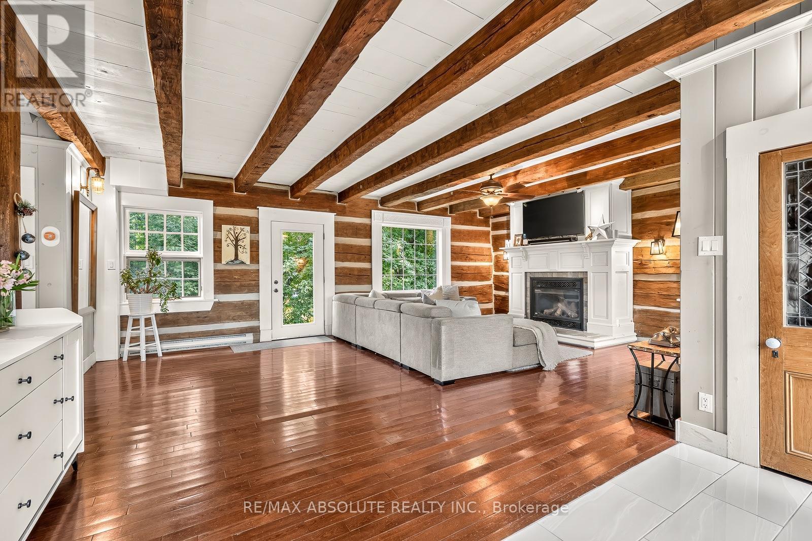 140 Creek Drive, Ottawa, ON - Indoor With Fireplace