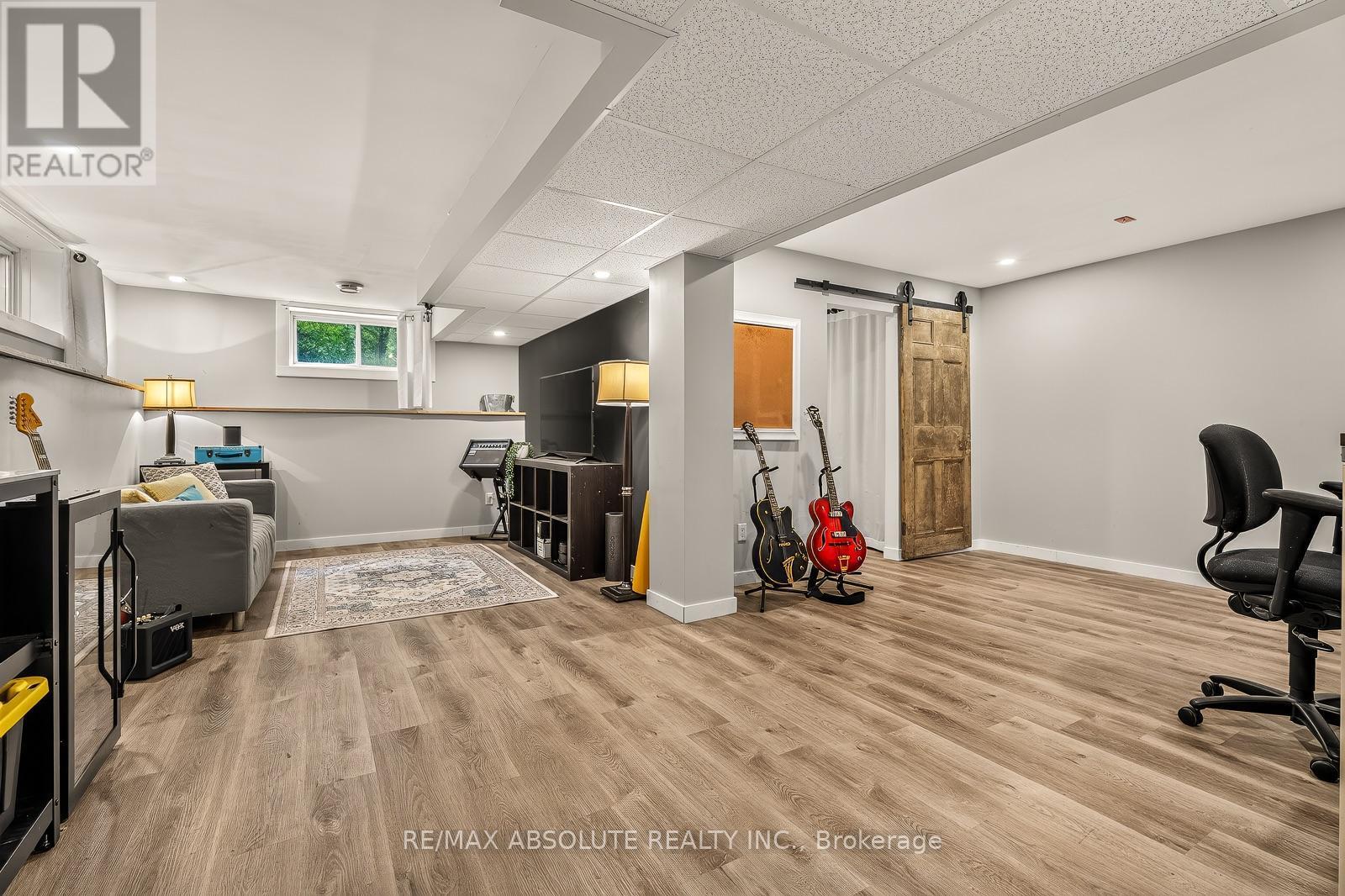 140 Creek Drive, Ottawa, ON - Indoor