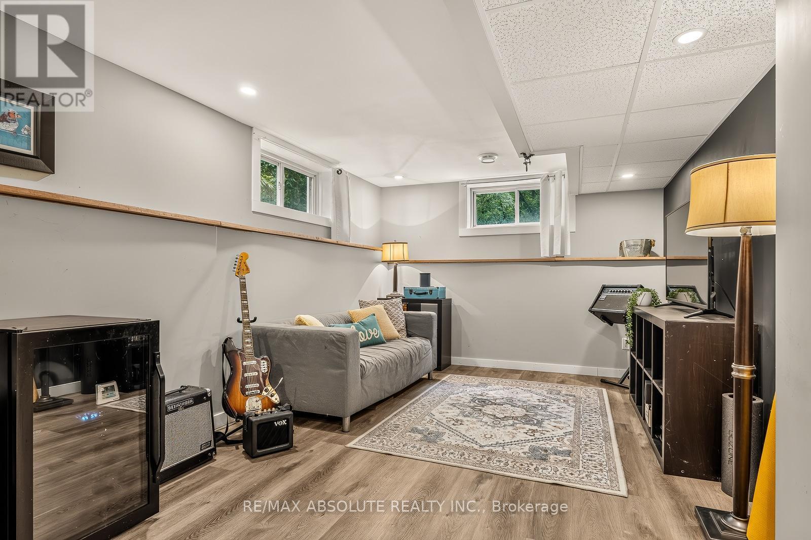 140 Creek Drive, Ottawa, ON - Indoor