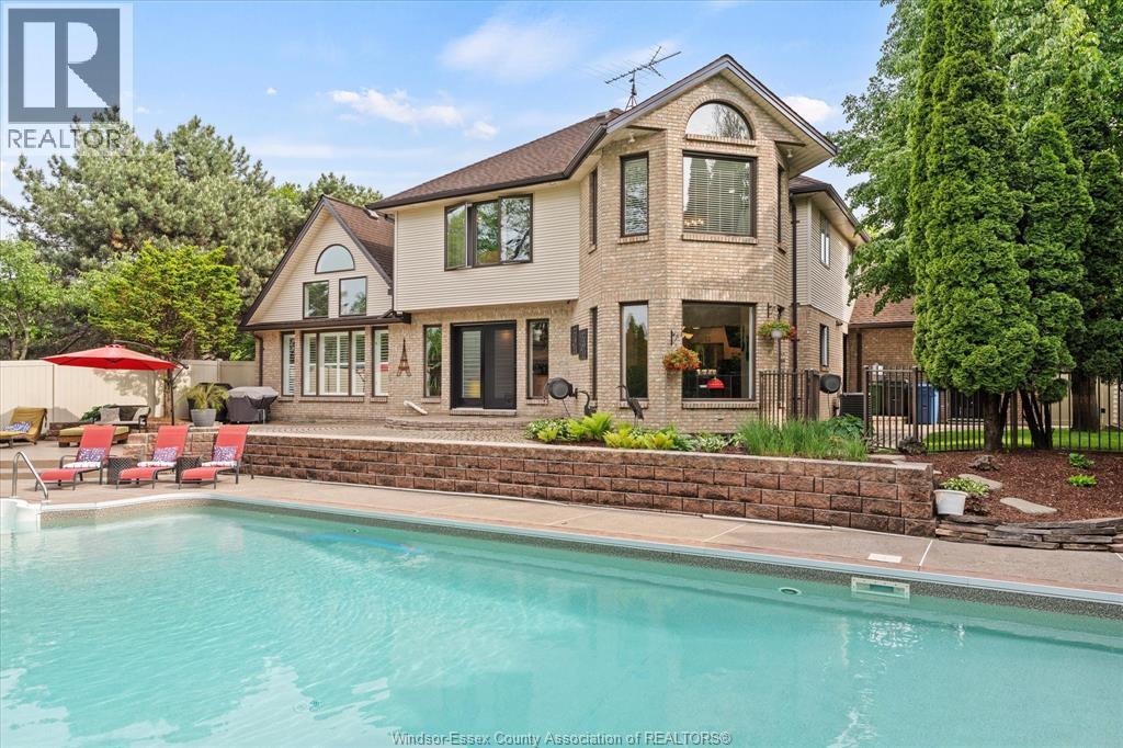 414 Chambers, Tecumseh, ON - Outdoor With In Ground Pool With Deck Patio Veranda