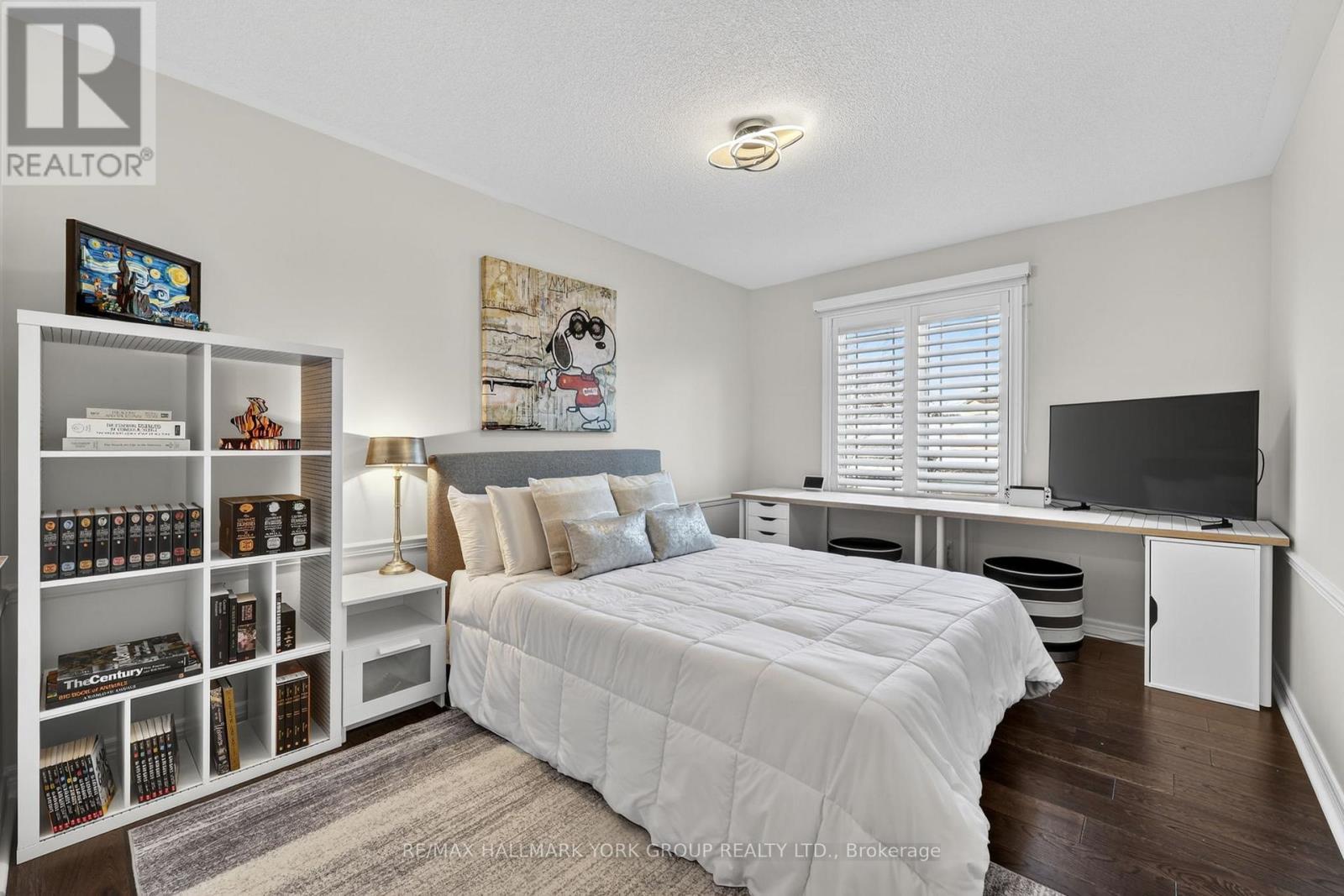 75 Mclarty Gate, Aurora, ON - Indoor Photo Showing Bedroom