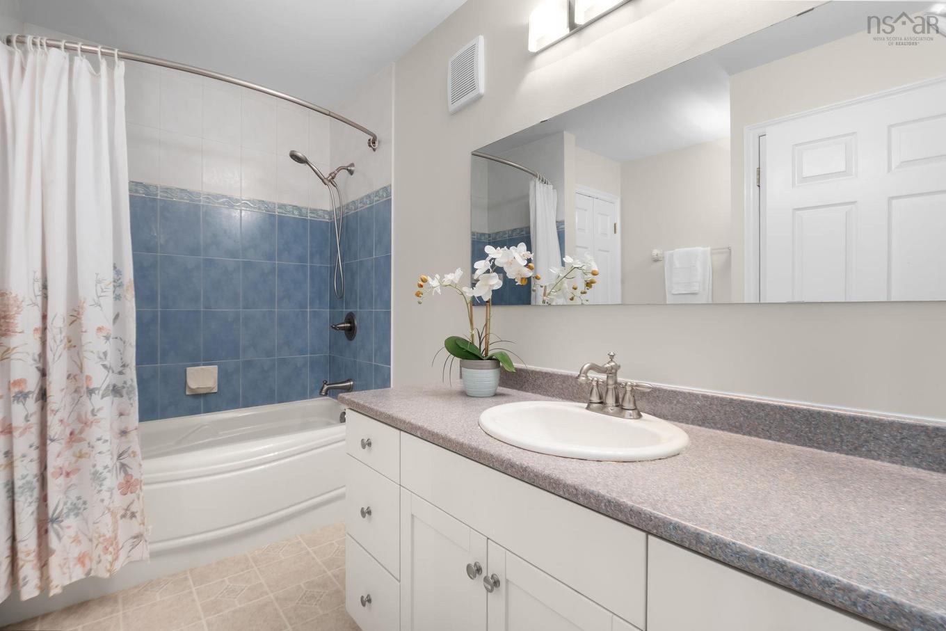 125 Anchor Drive, Halifax, NS - Indoor Photo Showing Bathroom