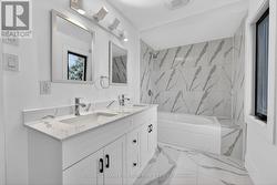 Main Upper Bath - 