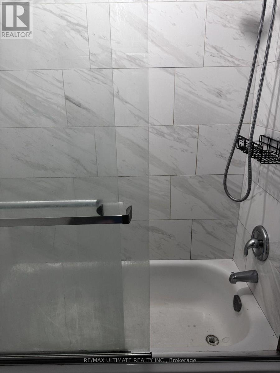 217 - 80 Saint Patrick Street, Toronto, ON - Indoor Photo Showing Bathroom