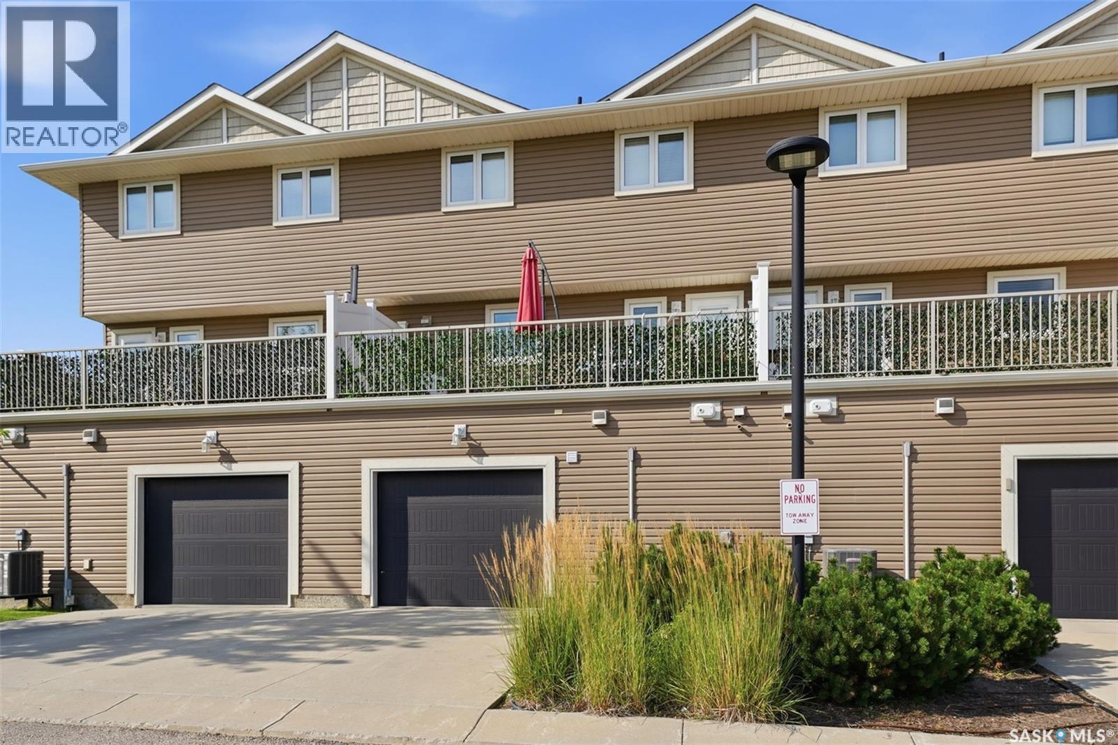 351 Palliser Way, Saskatoon, SK - Outdoor With Exterior