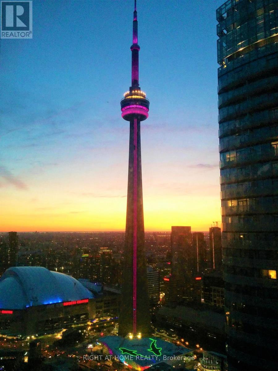 3213 - 10 York Street, Toronto, ON - Outdoor With View