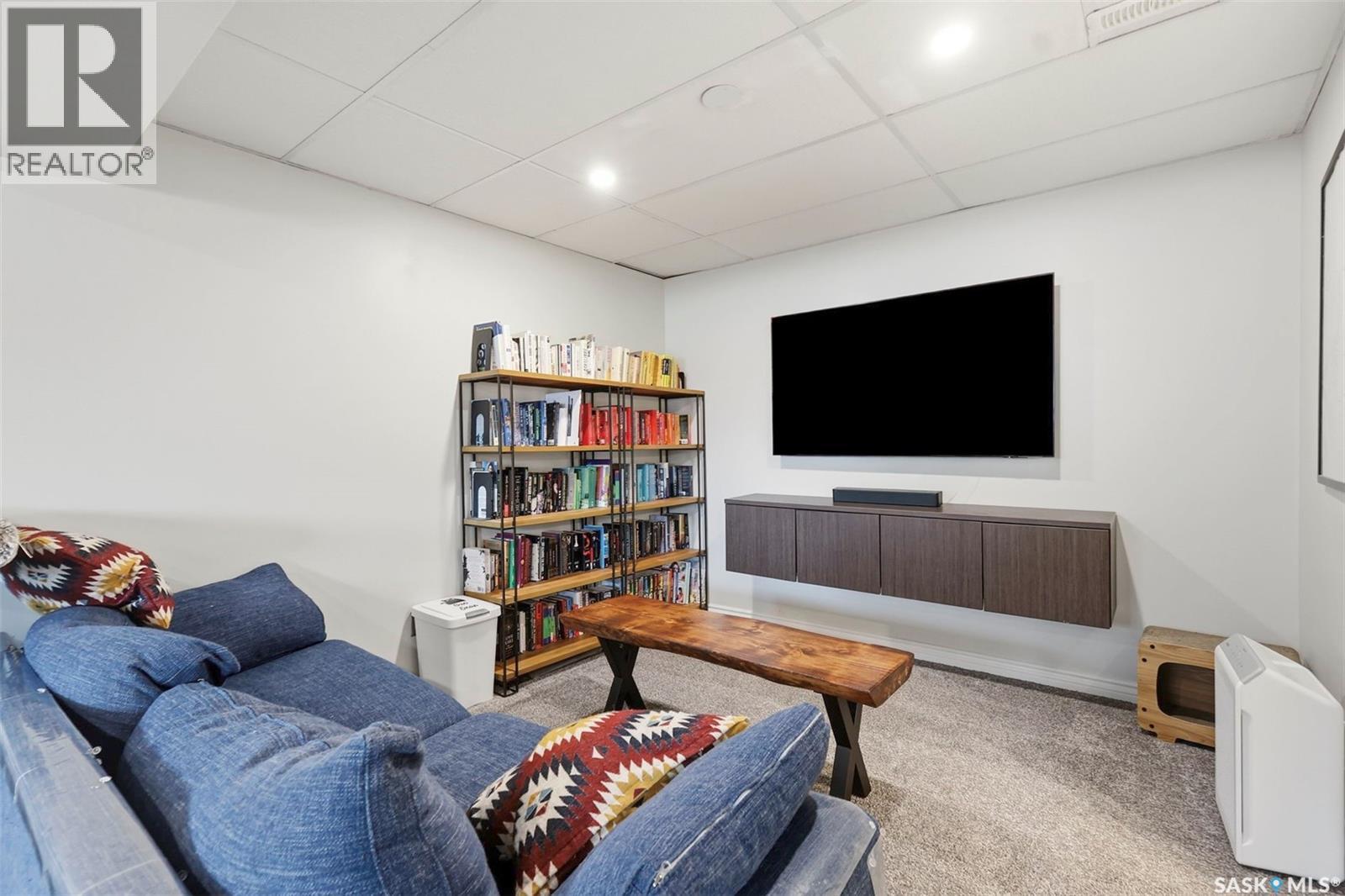 151 Makaroff Road, Saskatoon, SK - Indoor
