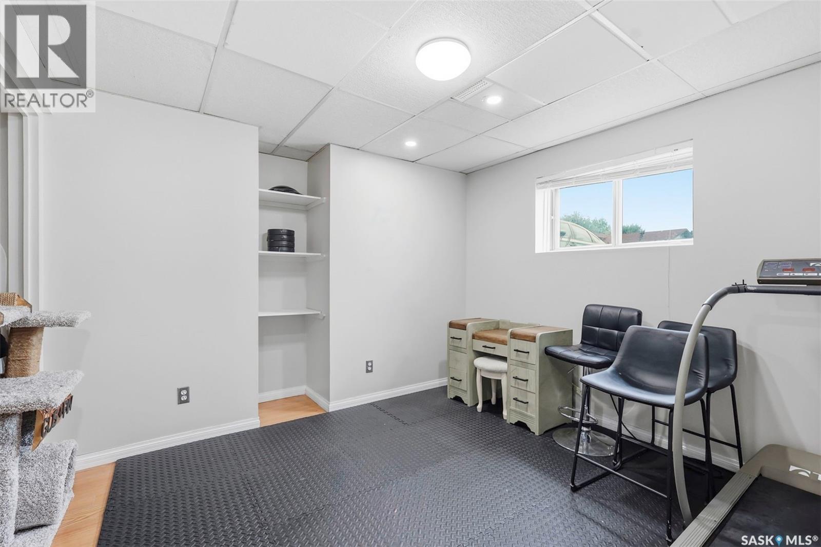 151 Makaroff Road, Saskatoon, SK - Indoor