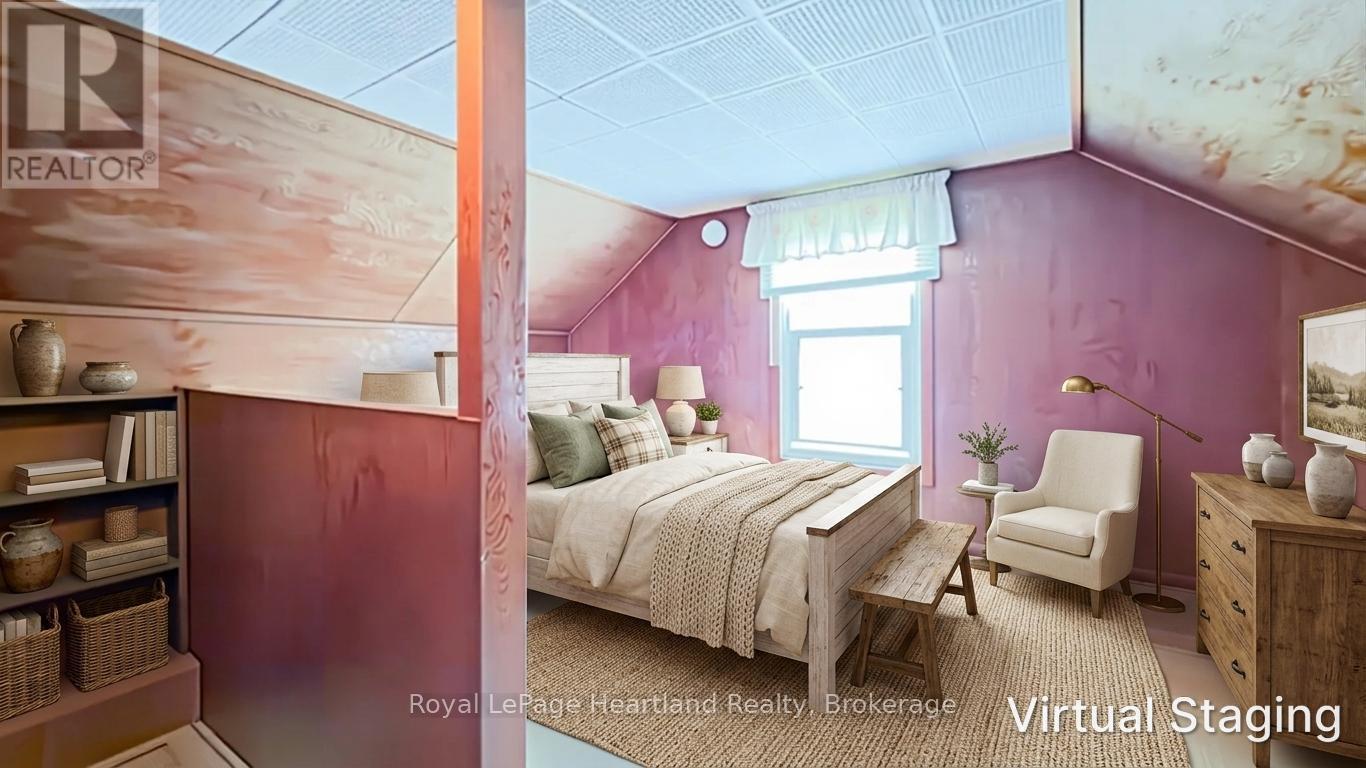 128 Britannia Road W, Goderich (Goderich (Town)), ON - Indoor Photo Showing Bedroom