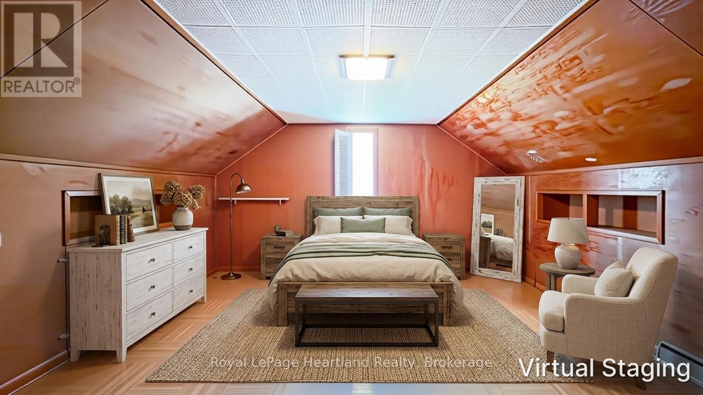 128 Britannia Road W, Goderich (Goderich (Town)), ON - Indoor Photo Showing Bedroom