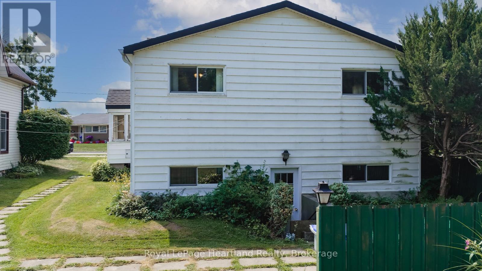 128 Britannia Road W, Goderich (Goderich (Town)), ON - Outdoor