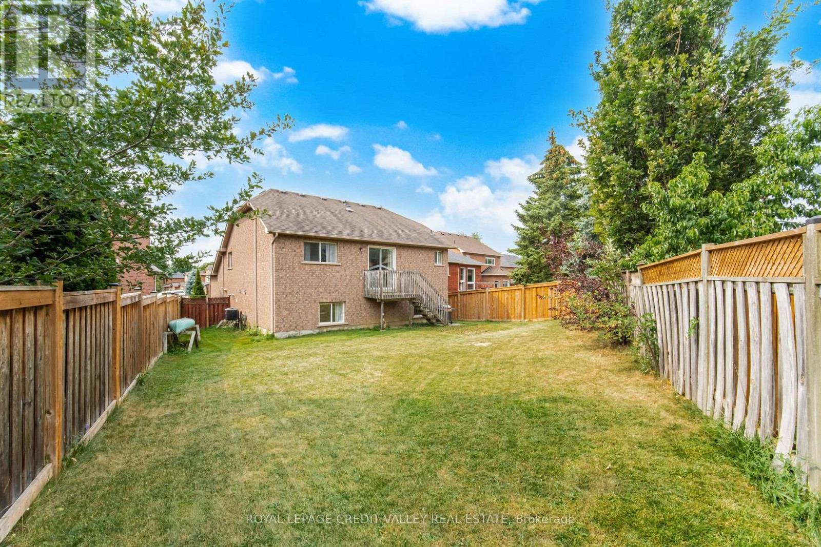 43 Flemington Drive E, Caledon, ON - Outdoor