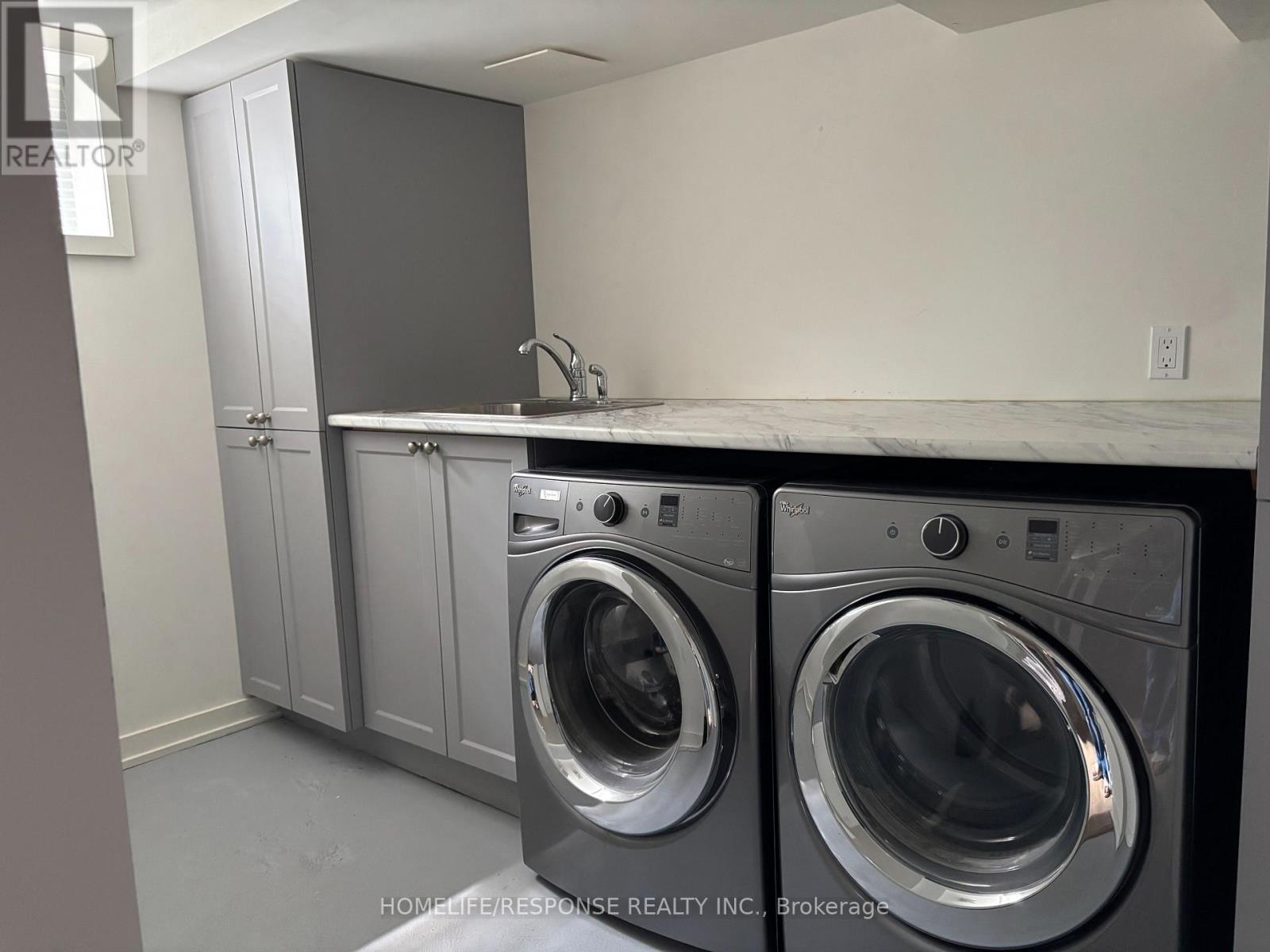 5452 Croydon Road, Burlington, ON - Indoor Photo Showing Laundry Room