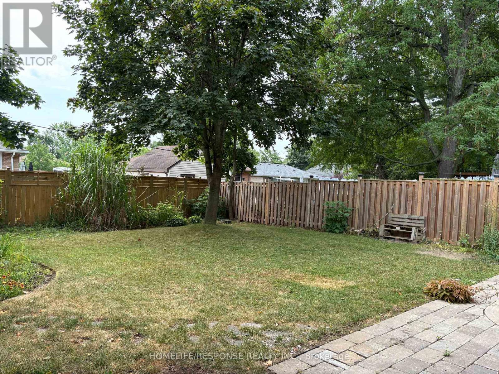 5452 Croydon Road, Burlington, ON - Outdoor With Backyard