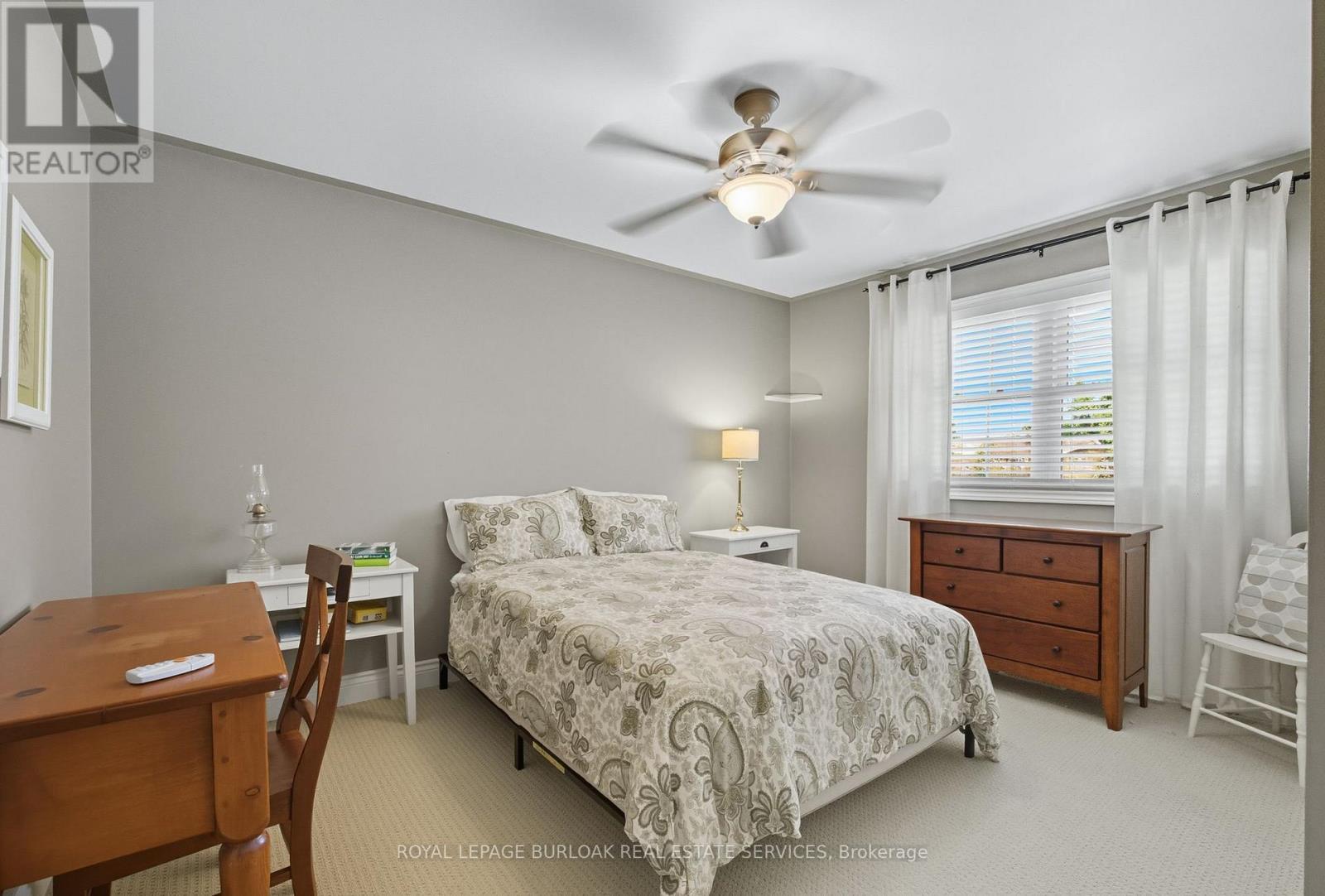 1580 Woodeden Drive, Mississauga, ON - Indoor Photo Showing Bedroom
