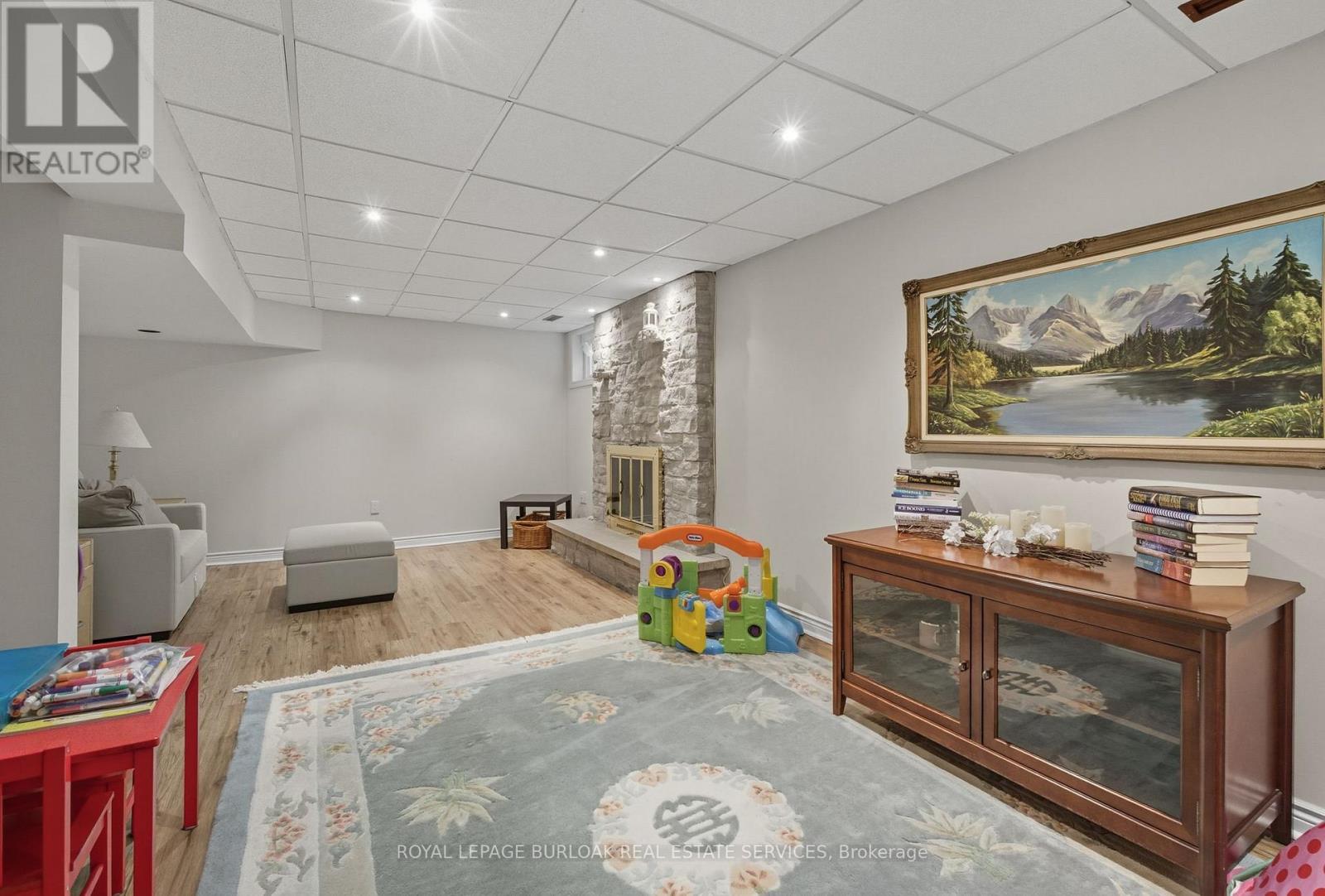 1580 Woodeden Drive, Mississauga, ON - Indoor Photo Showing Other Room