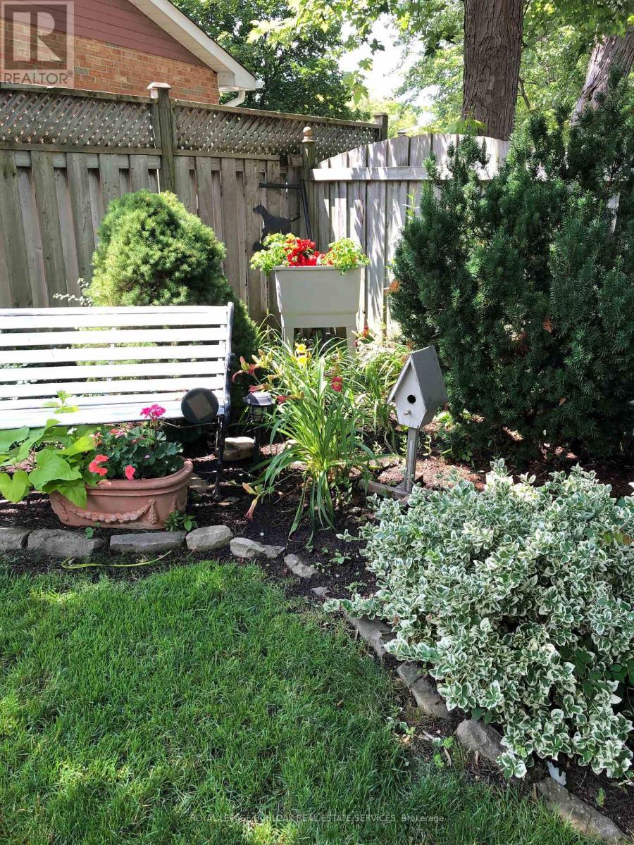 1580 Woodeden Drive, Mississauga, ON - Outdoor