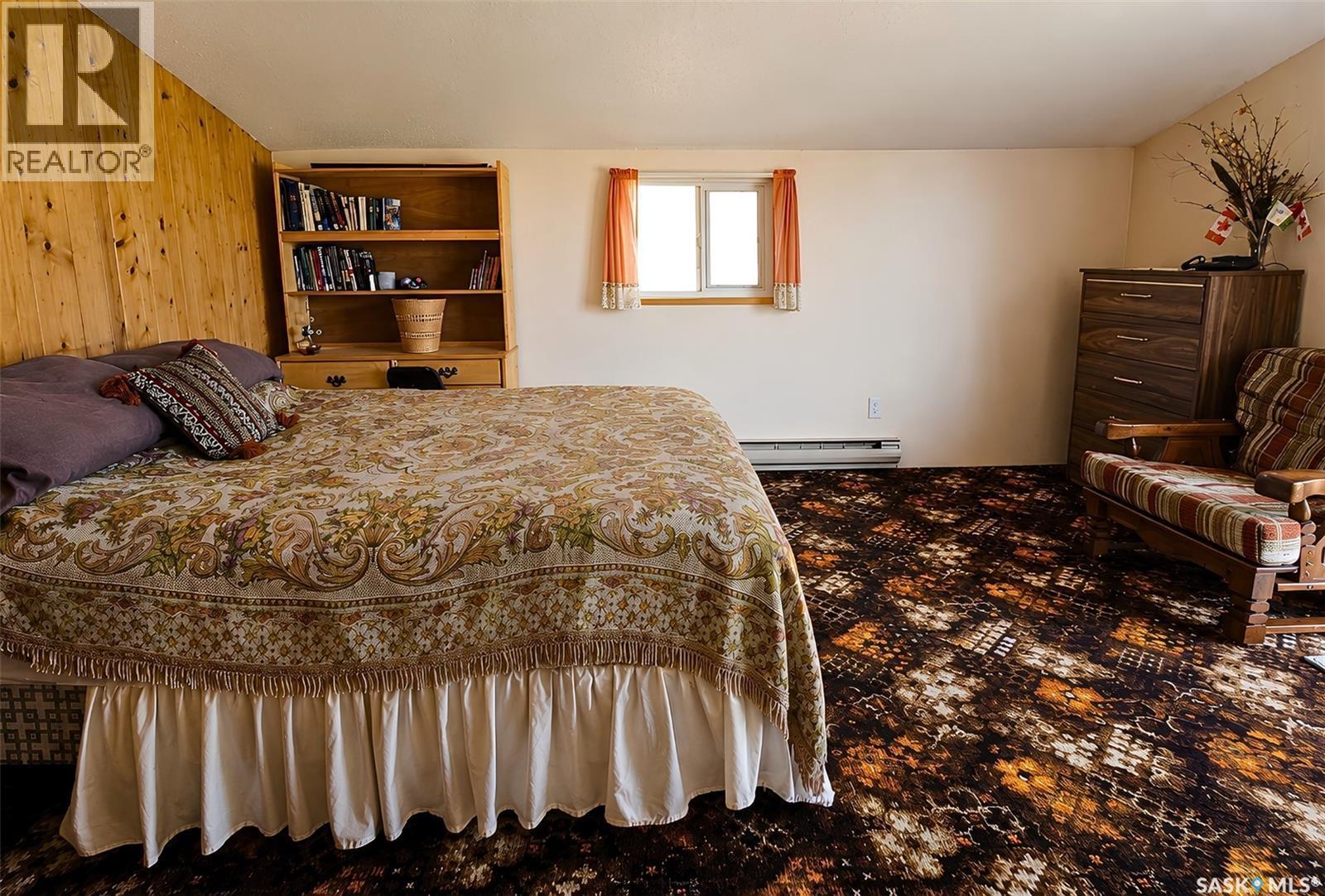 303 Christel Crescent, Lac Des Îles, SK - Indoor Photo Showing Bedroom