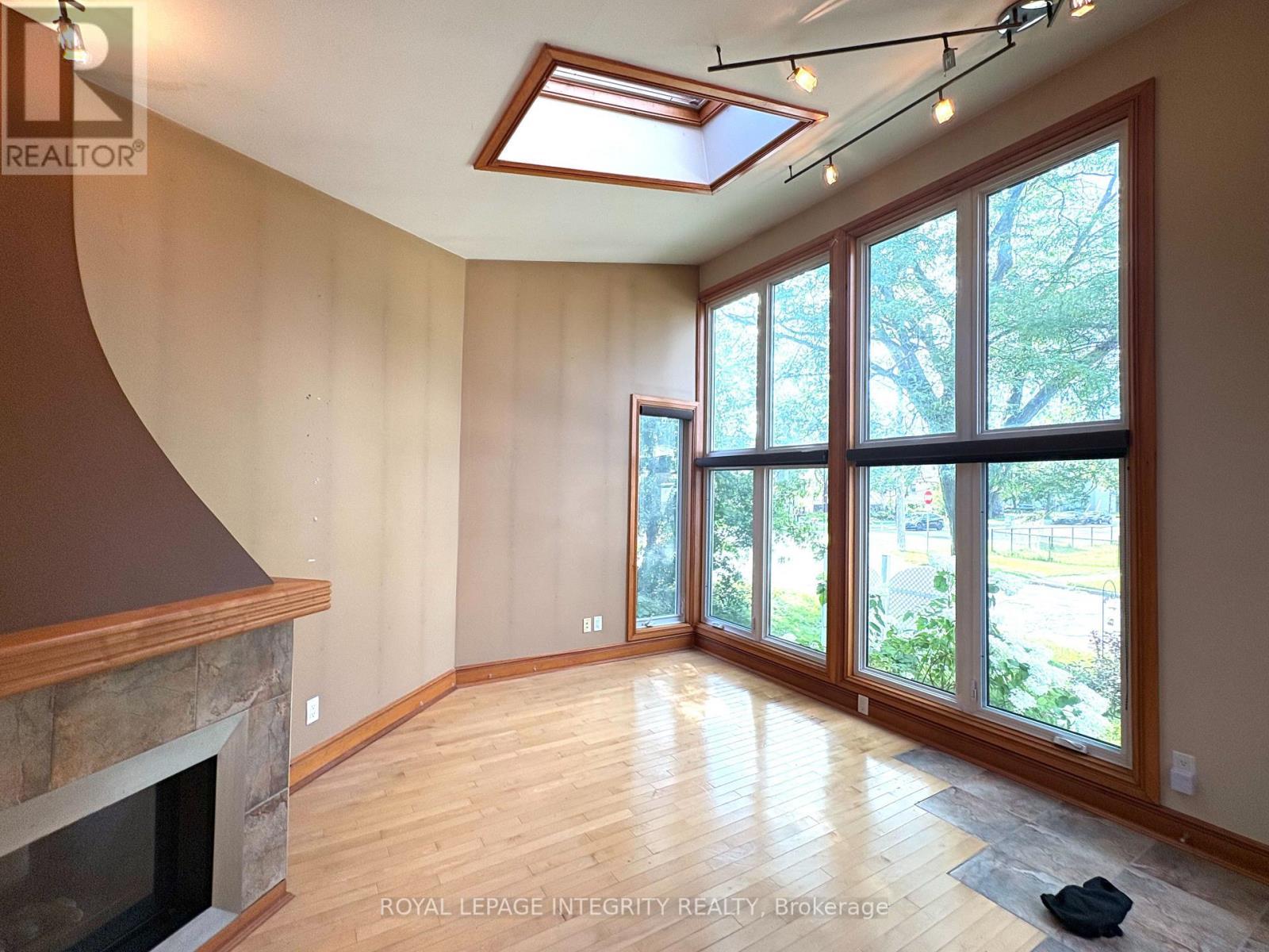 1222 Dorchester Avenue, Ottawa, ON