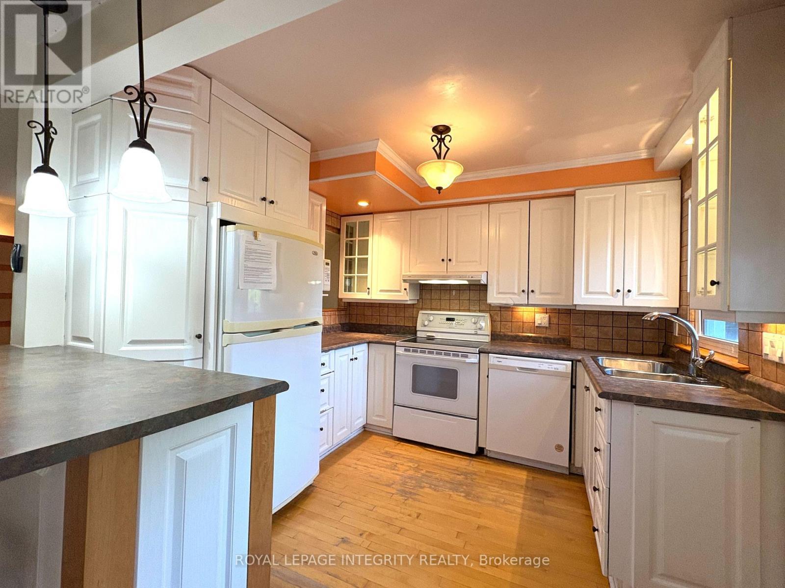 1222 Dorchester Avenue, Ottawa, ON
