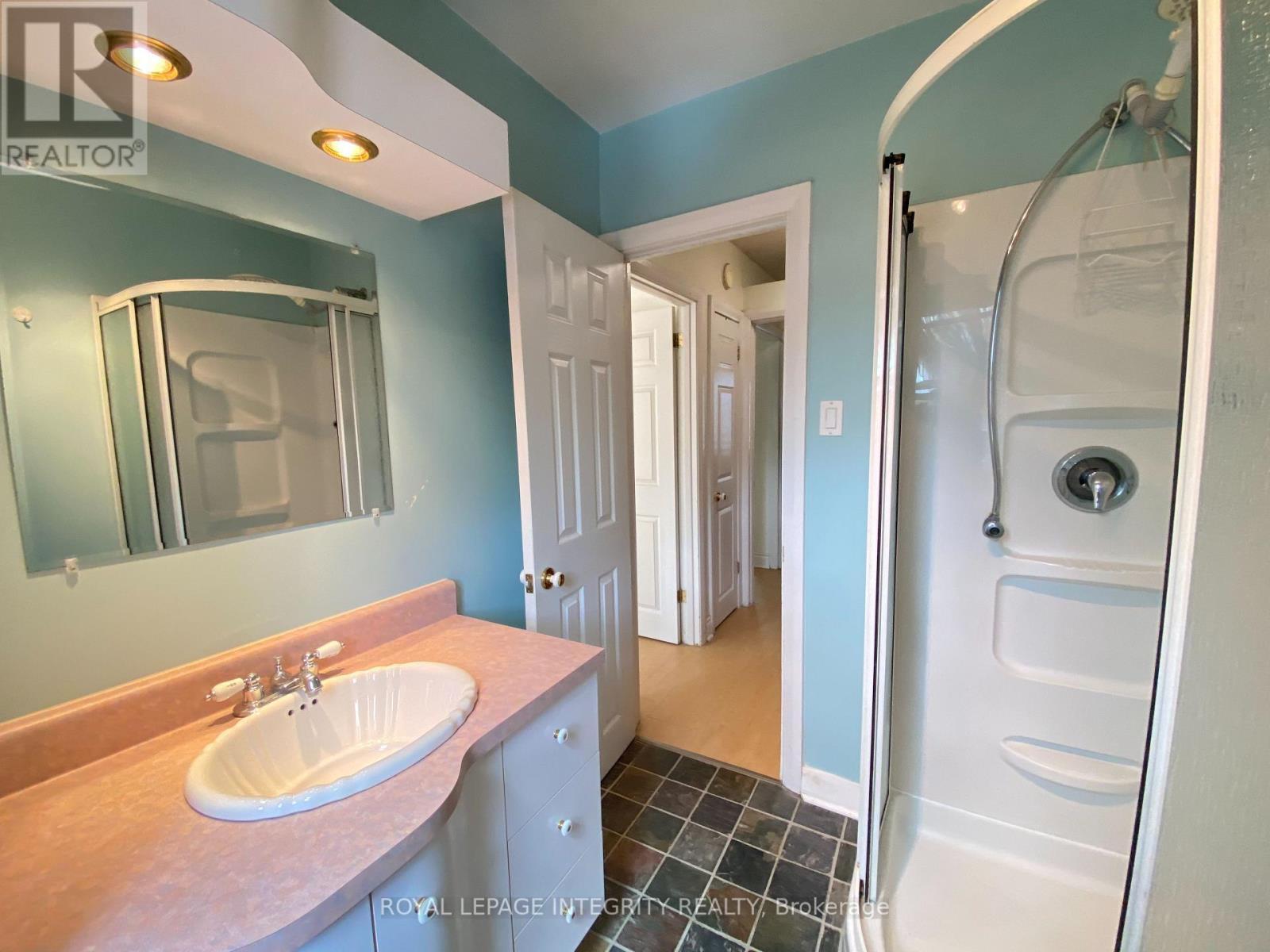 1222 Dorchester Avenue, Ottawa, ON